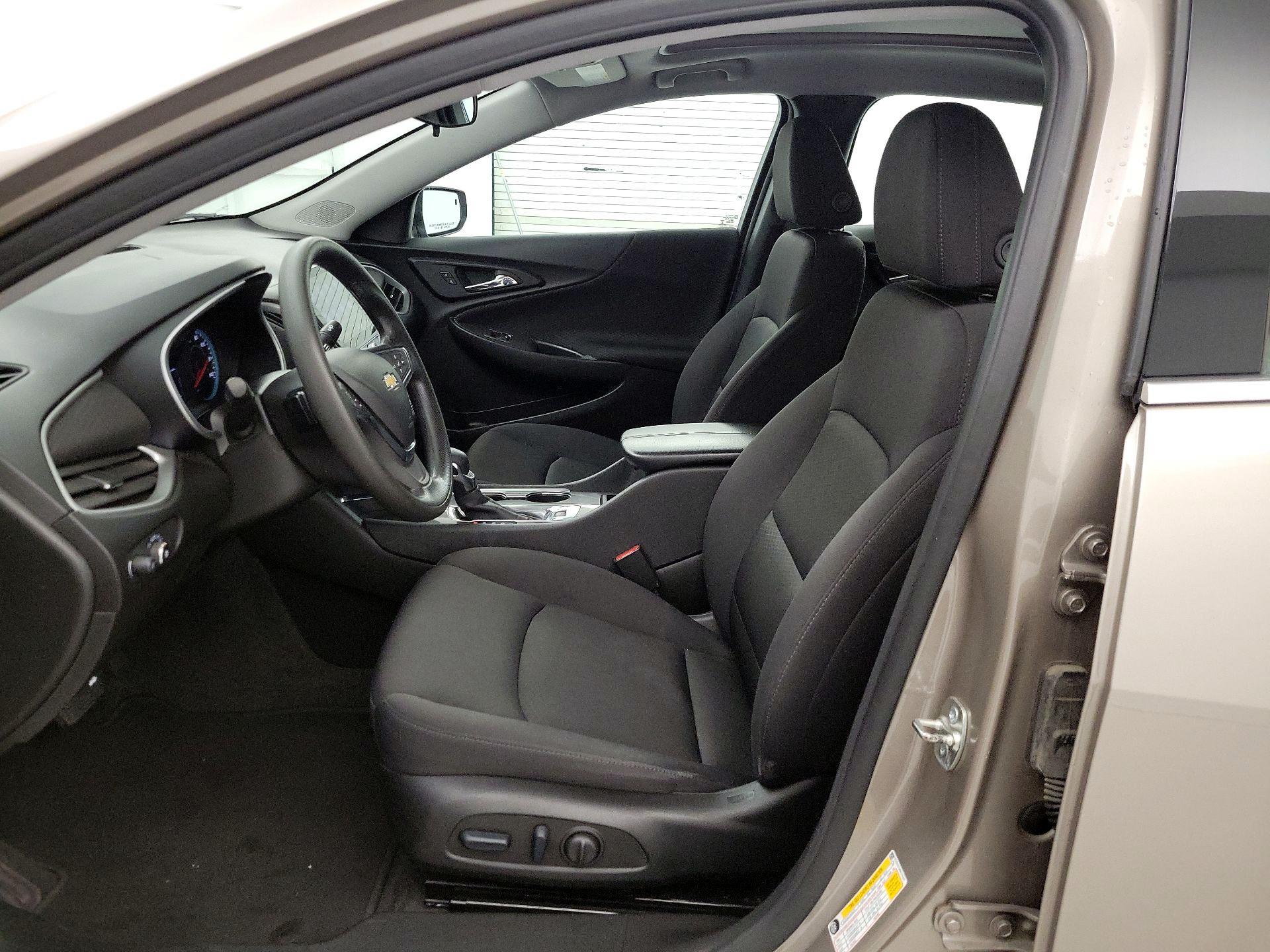 Thumbnail: 2024 Chevrolet Malibu - 11