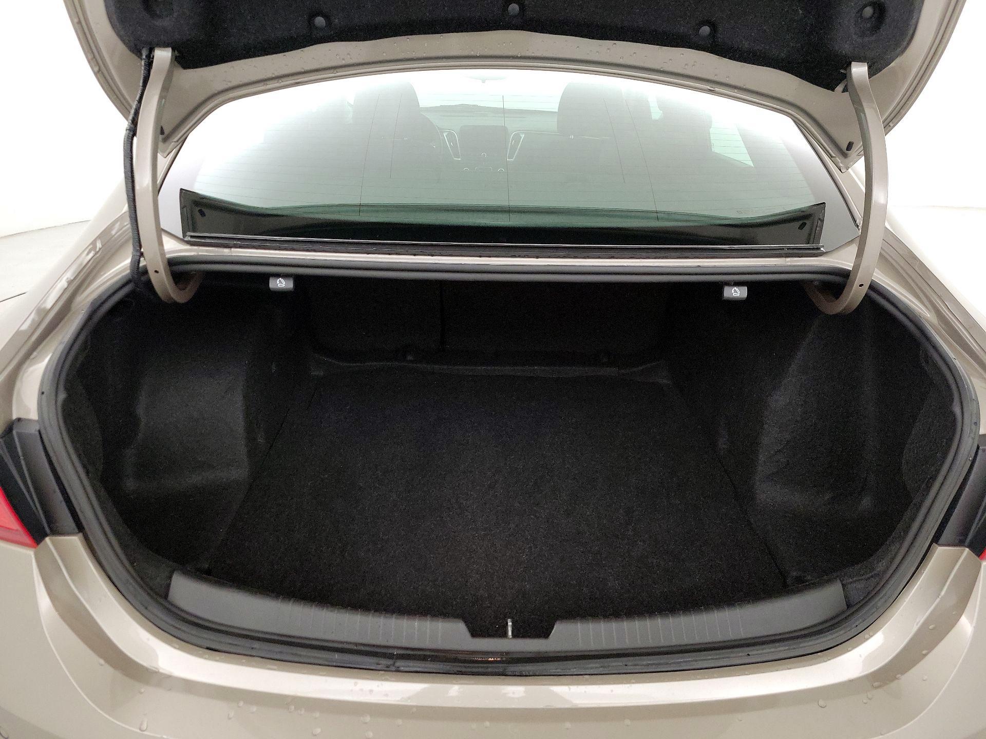 Thumbnail: 2024 Chevrolet Malibu - 19