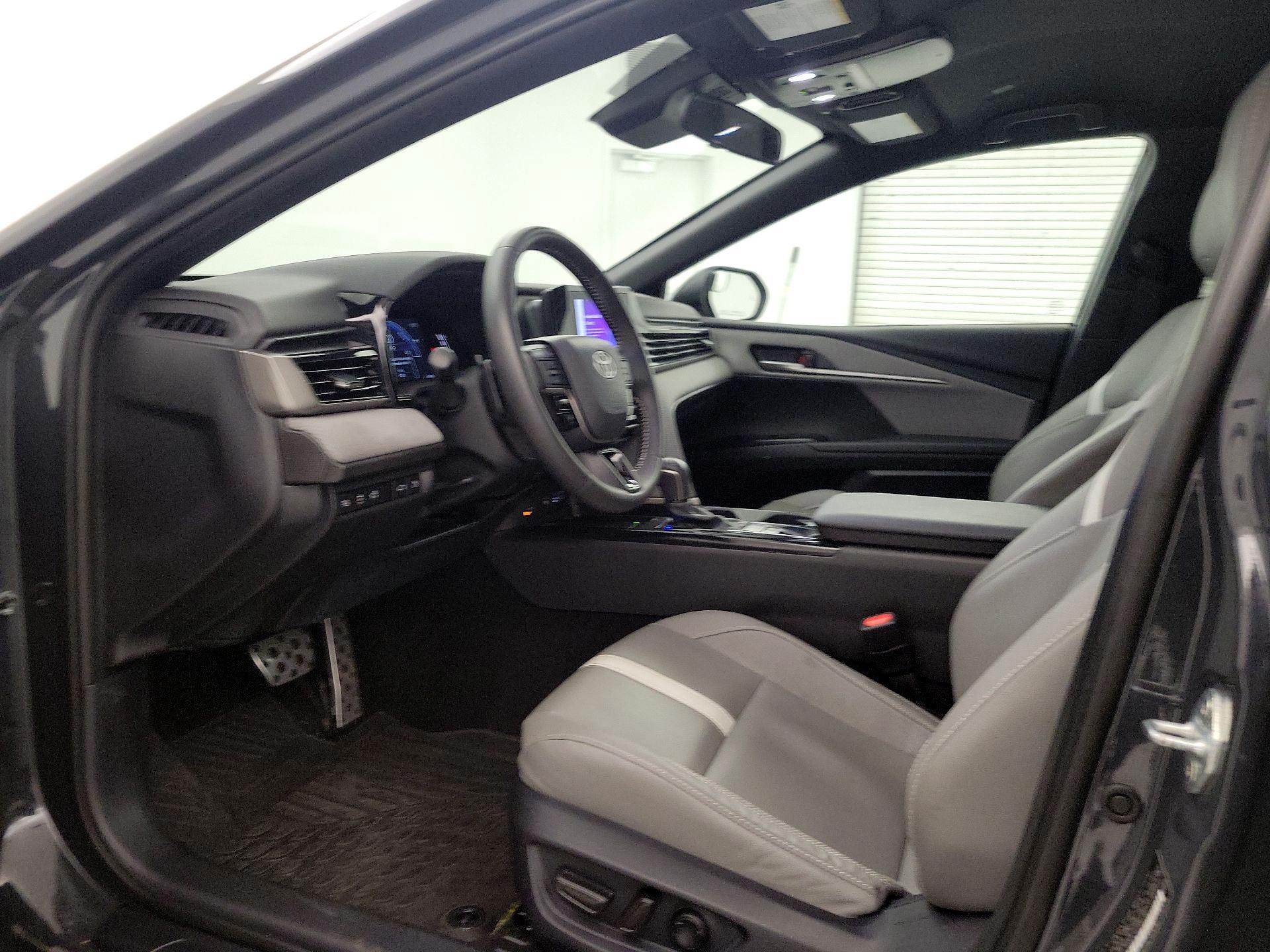 Thumbnail: 2025 Toyota Camry - 11