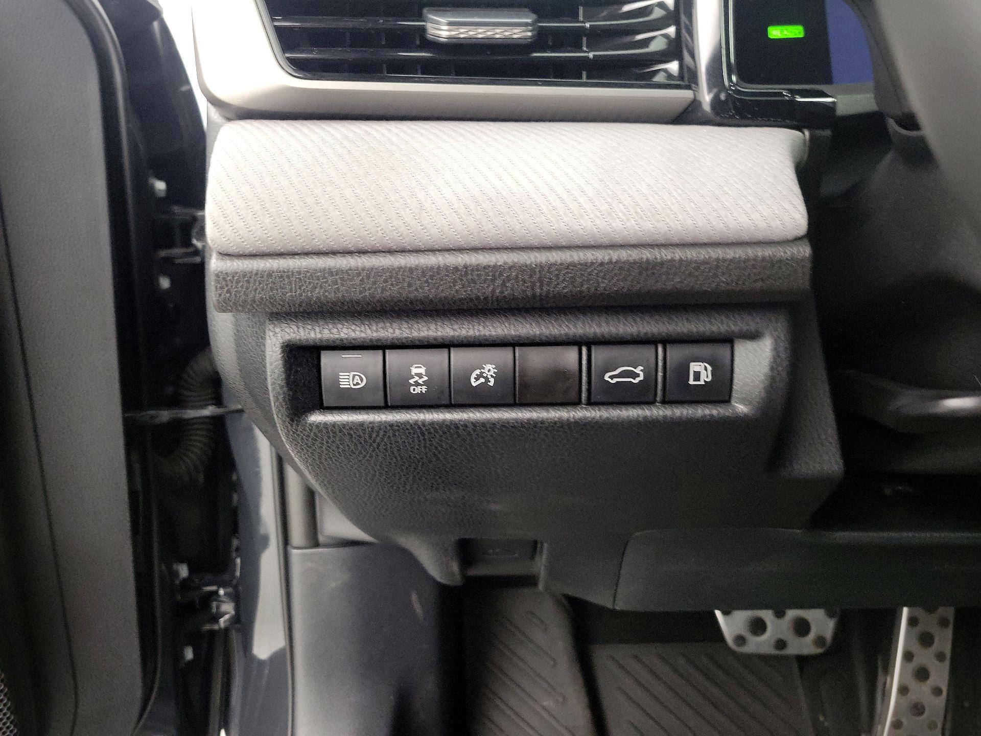 Thumbnail: 2025 Toyota Camry - 13