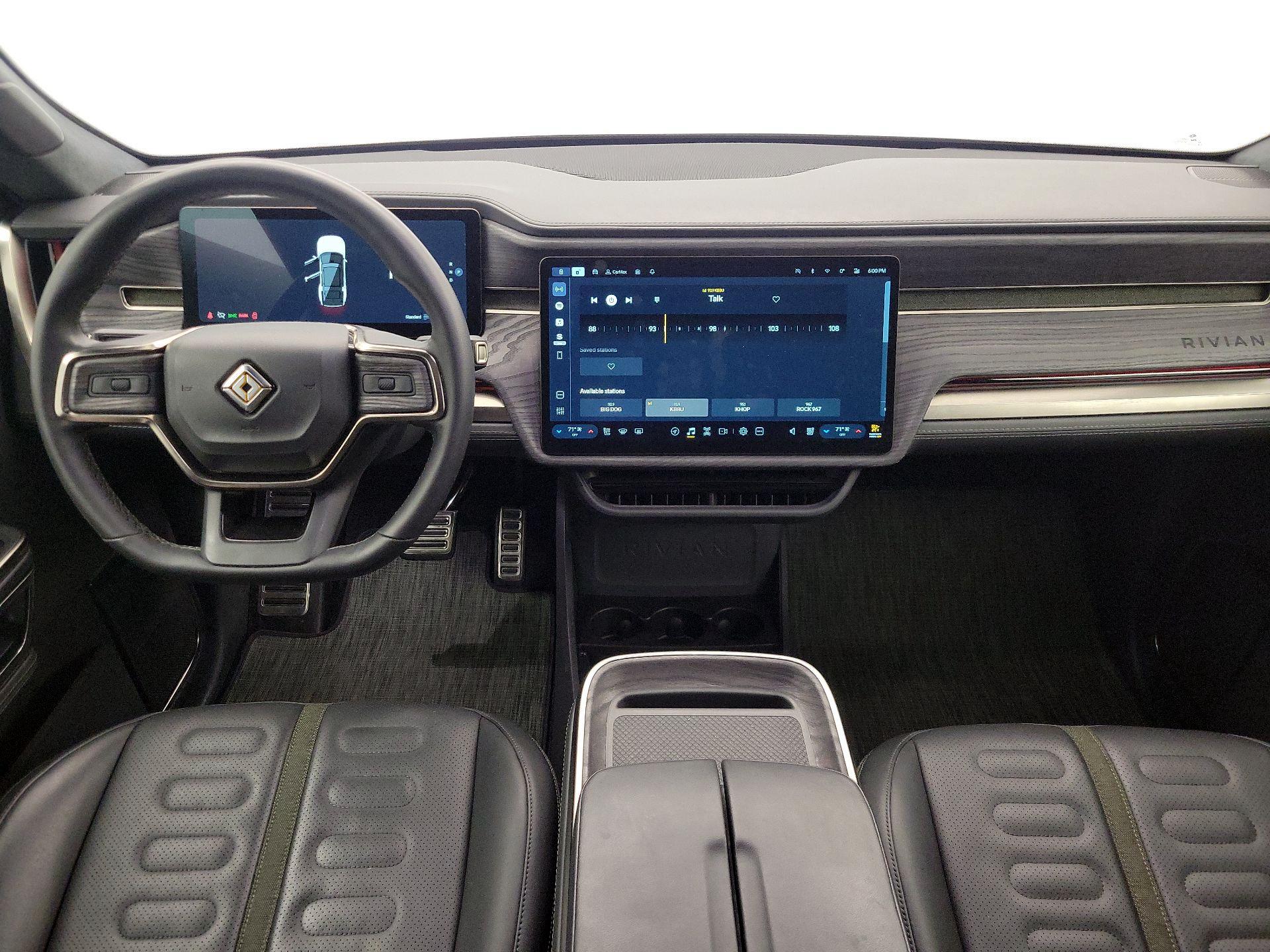 Thumbnail: 2022 Rivian R1S - 9