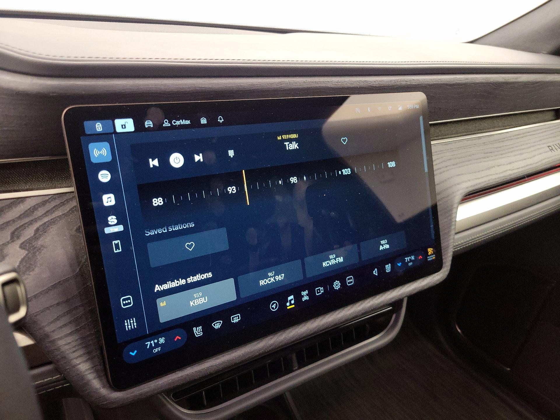 Thumbnail: 2022 Rivian R1S - 14