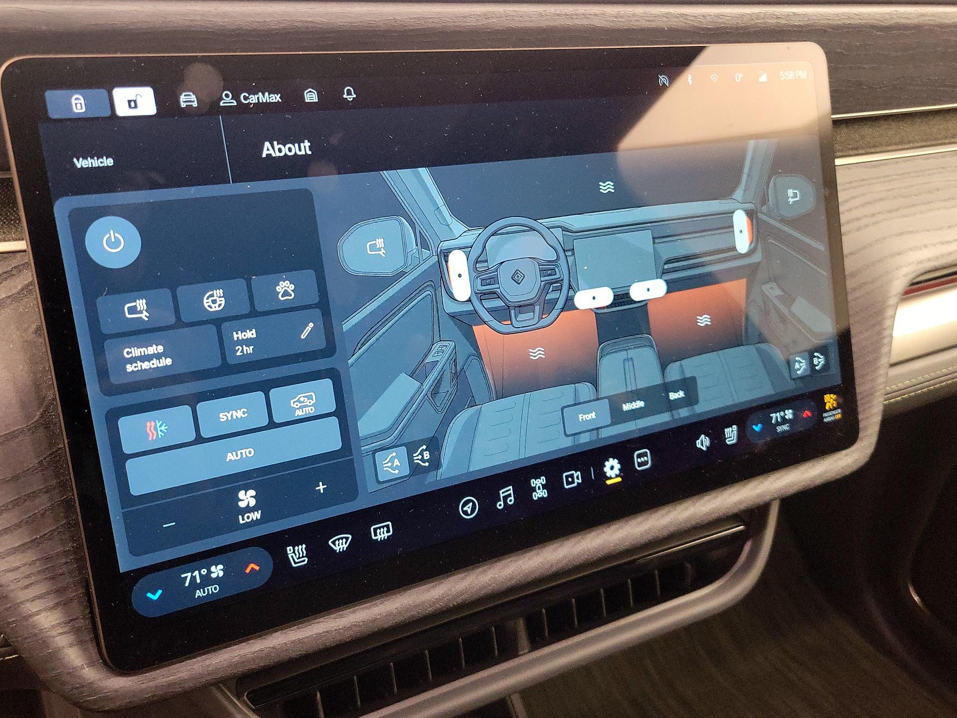 Thumbnail: 2022 Rivian R1S - 15