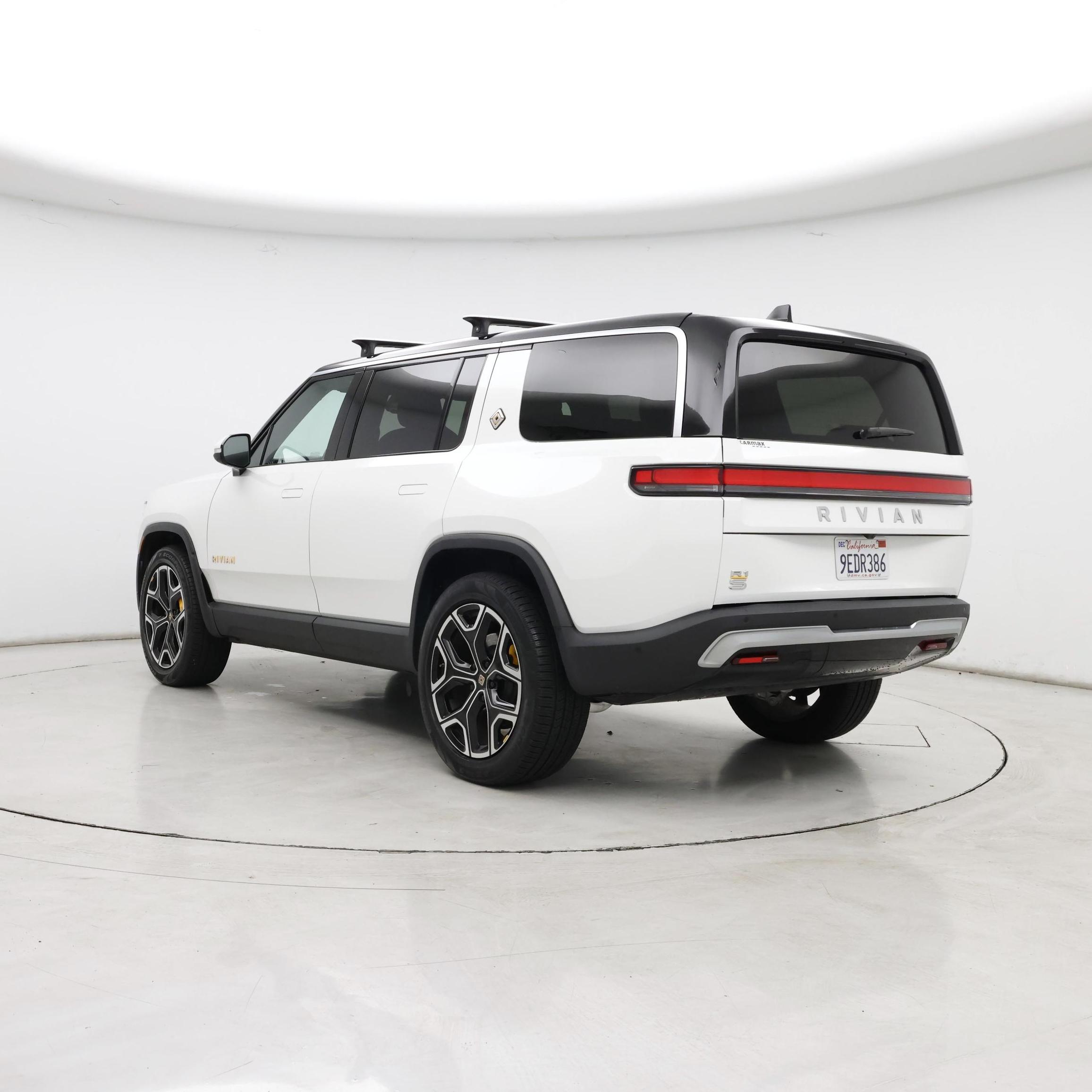 Thumbnail: 2022 Rivian R1S - 2