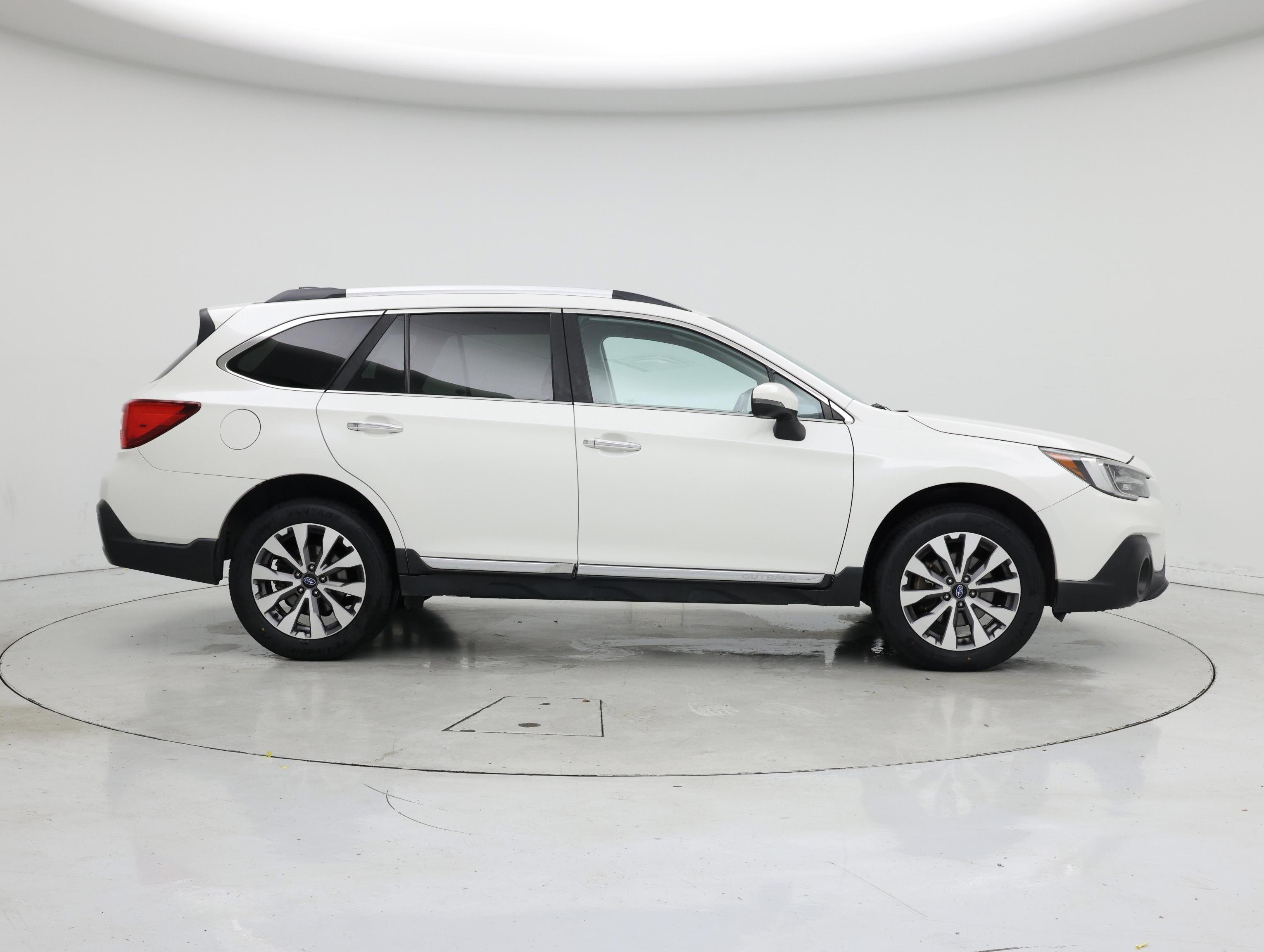 Thumbnail: 2018 Subaru Outback - 7