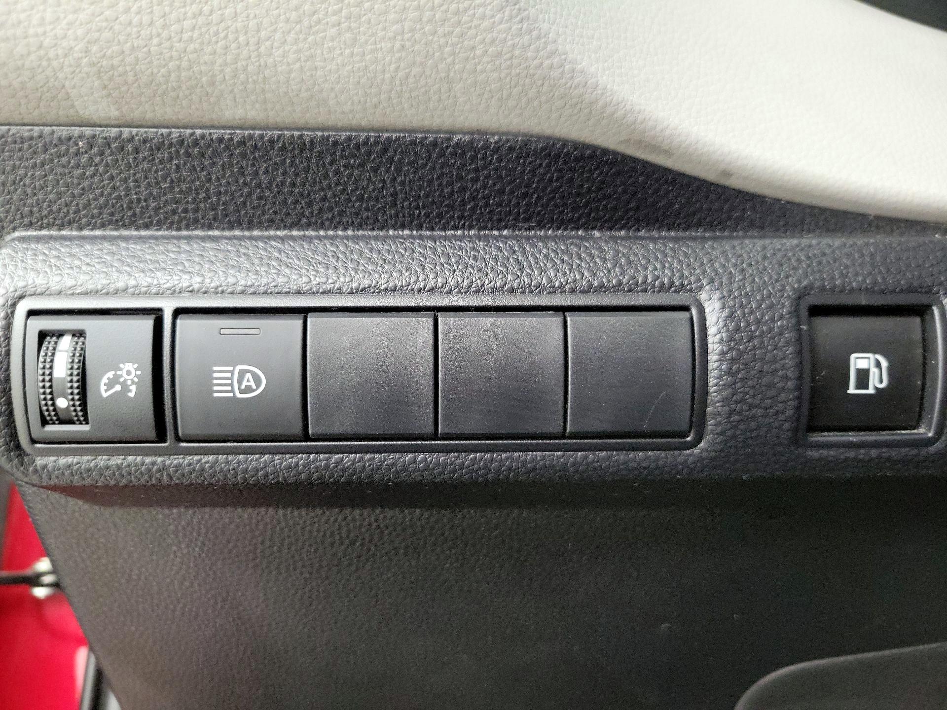 Thumbnail: 2025 Toyota Corolla - 13