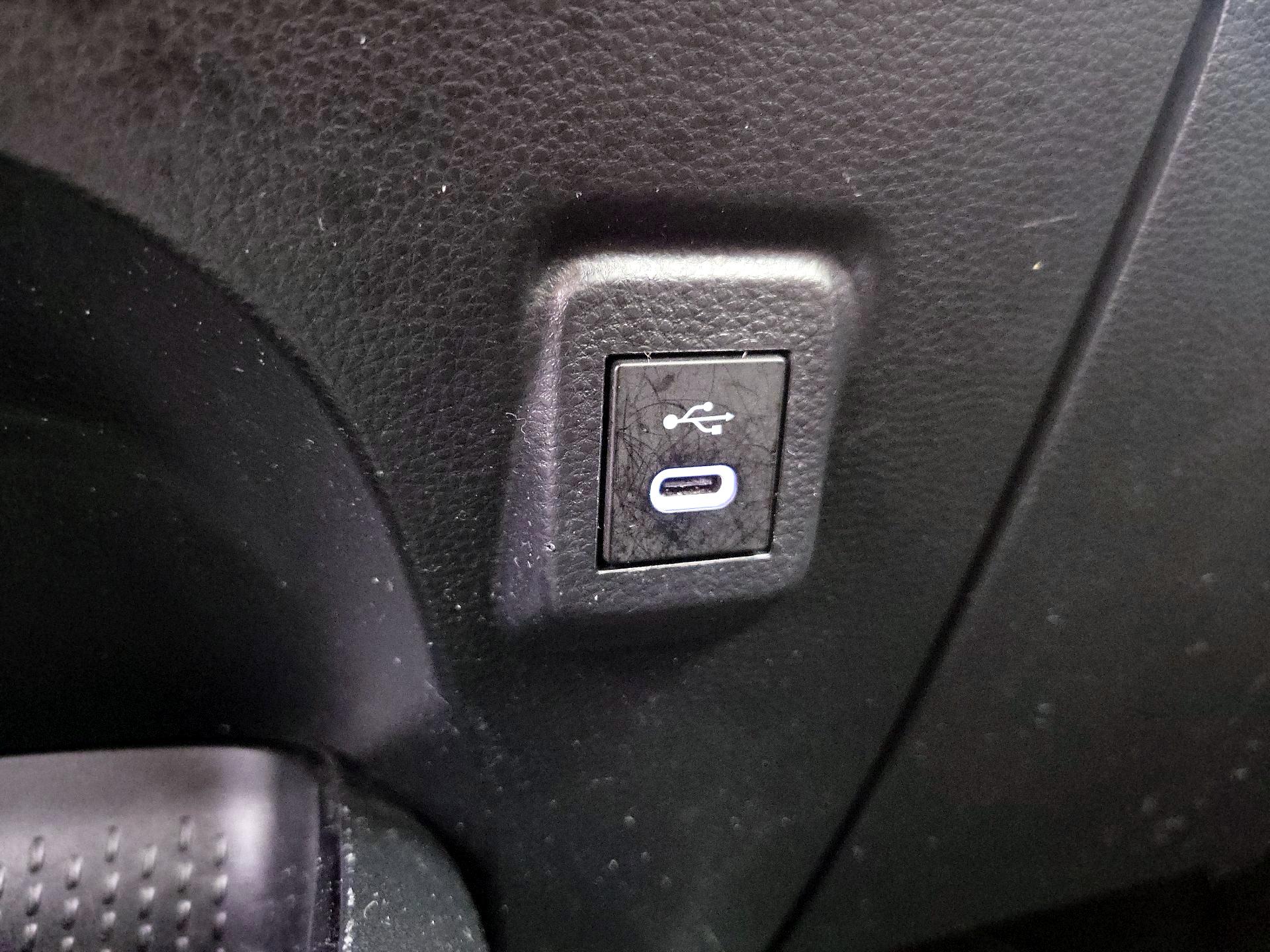 Thumbnail: 2025 Toyota Corolla - 18