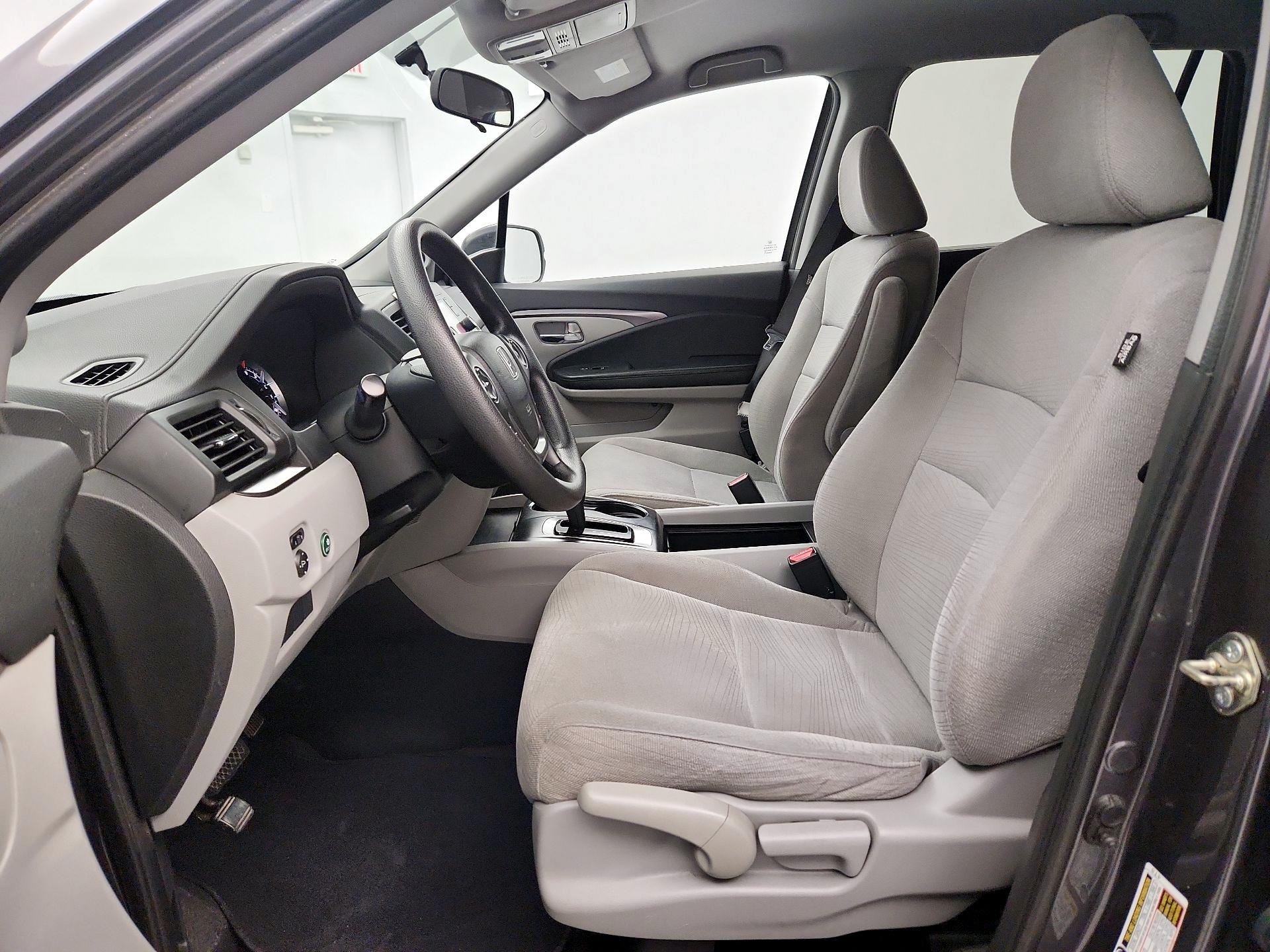 Thumbnail: 2016 Honda Pilot - 11