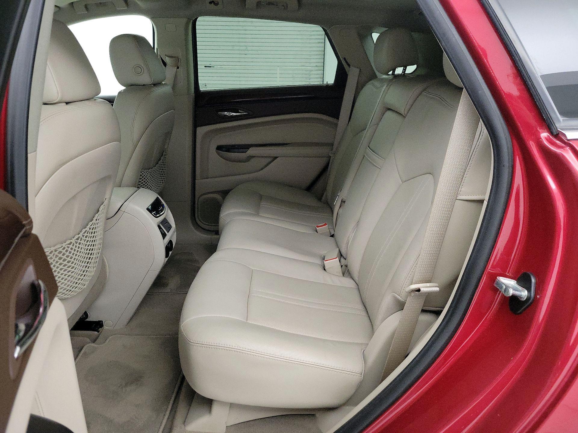 Thumbnail: 2016 Cadillac SRX - 17