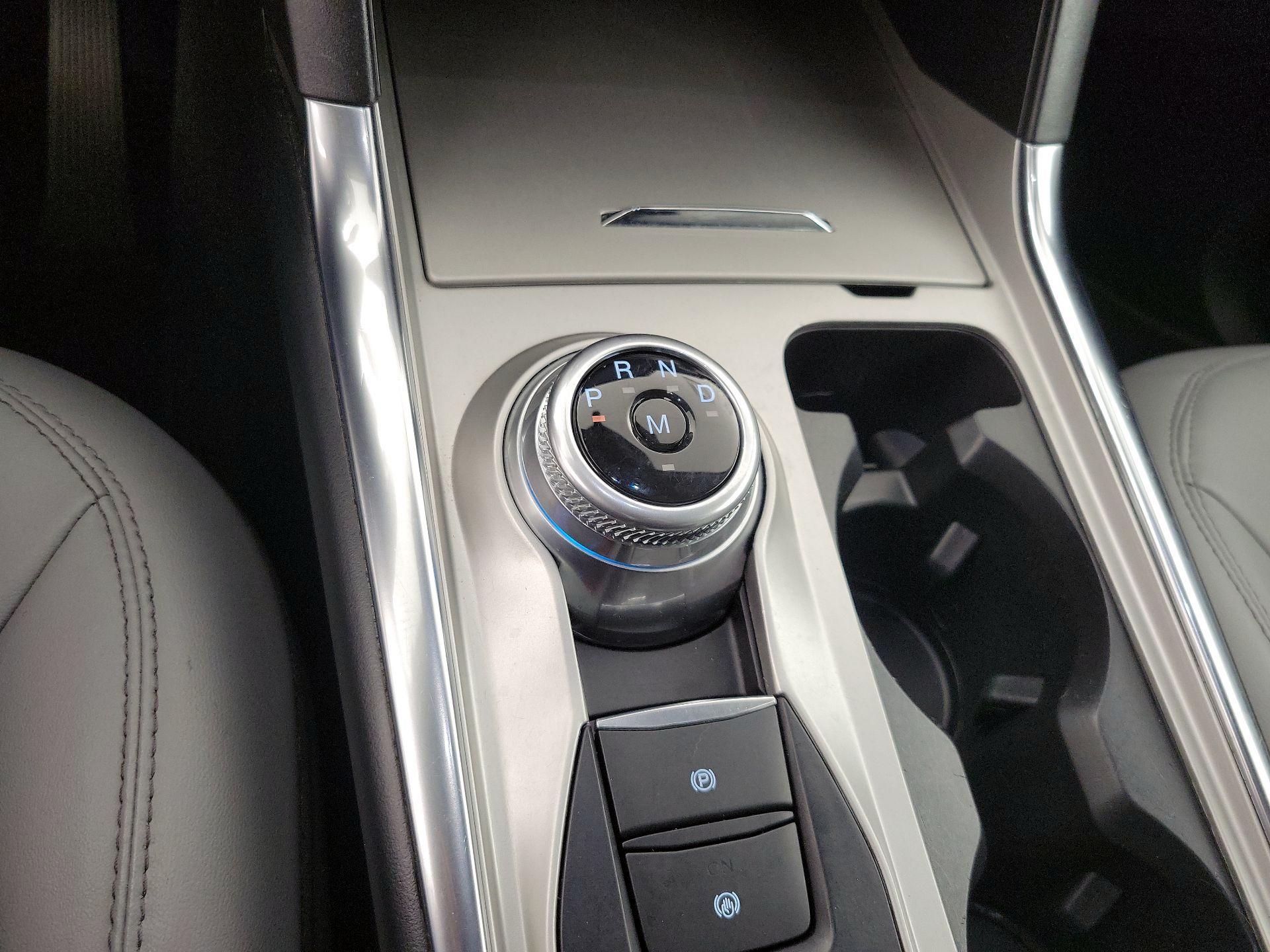 Thumbnail: 2021 Ford Explorer - 18