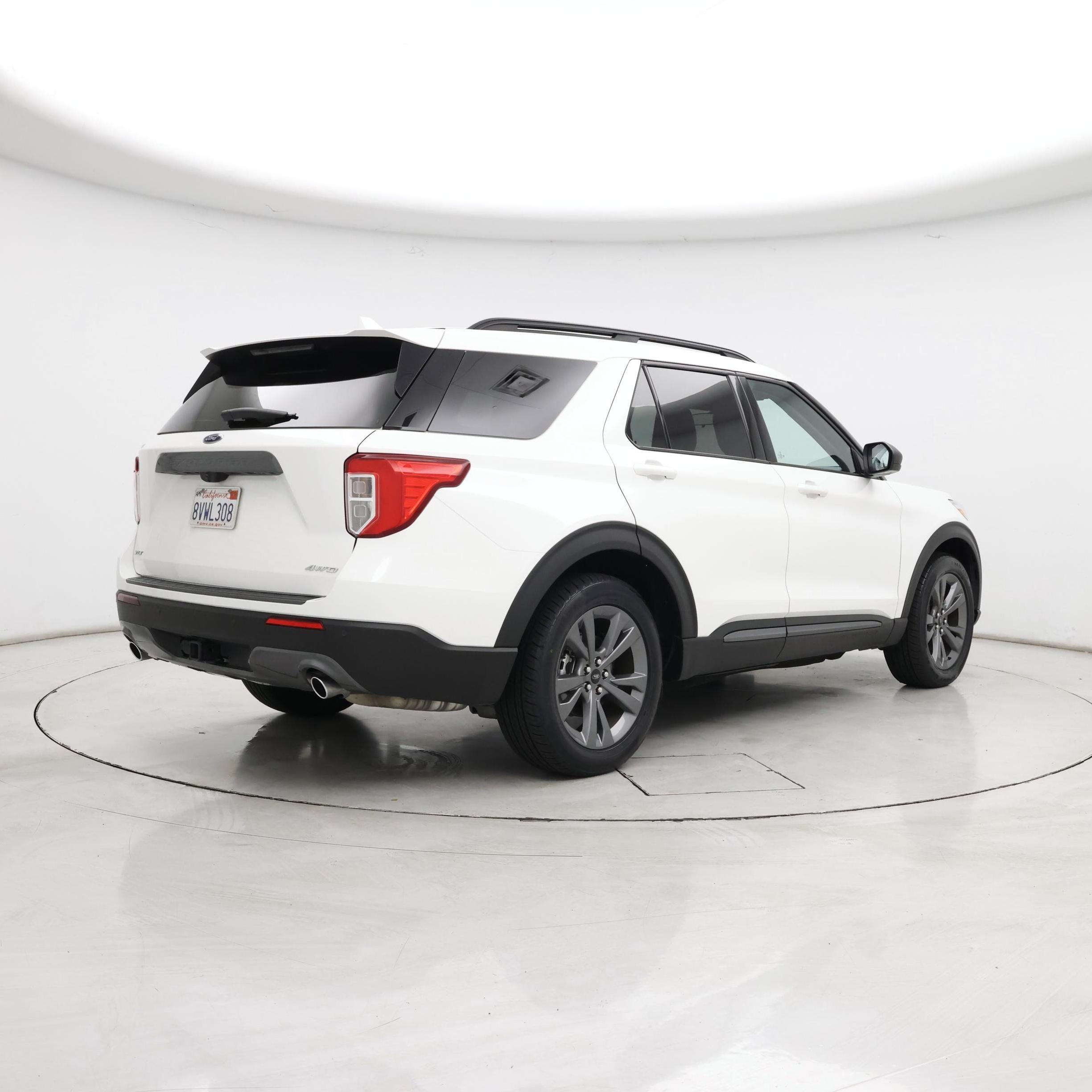 Thumbnail: 2021 Ford Explorer - 8