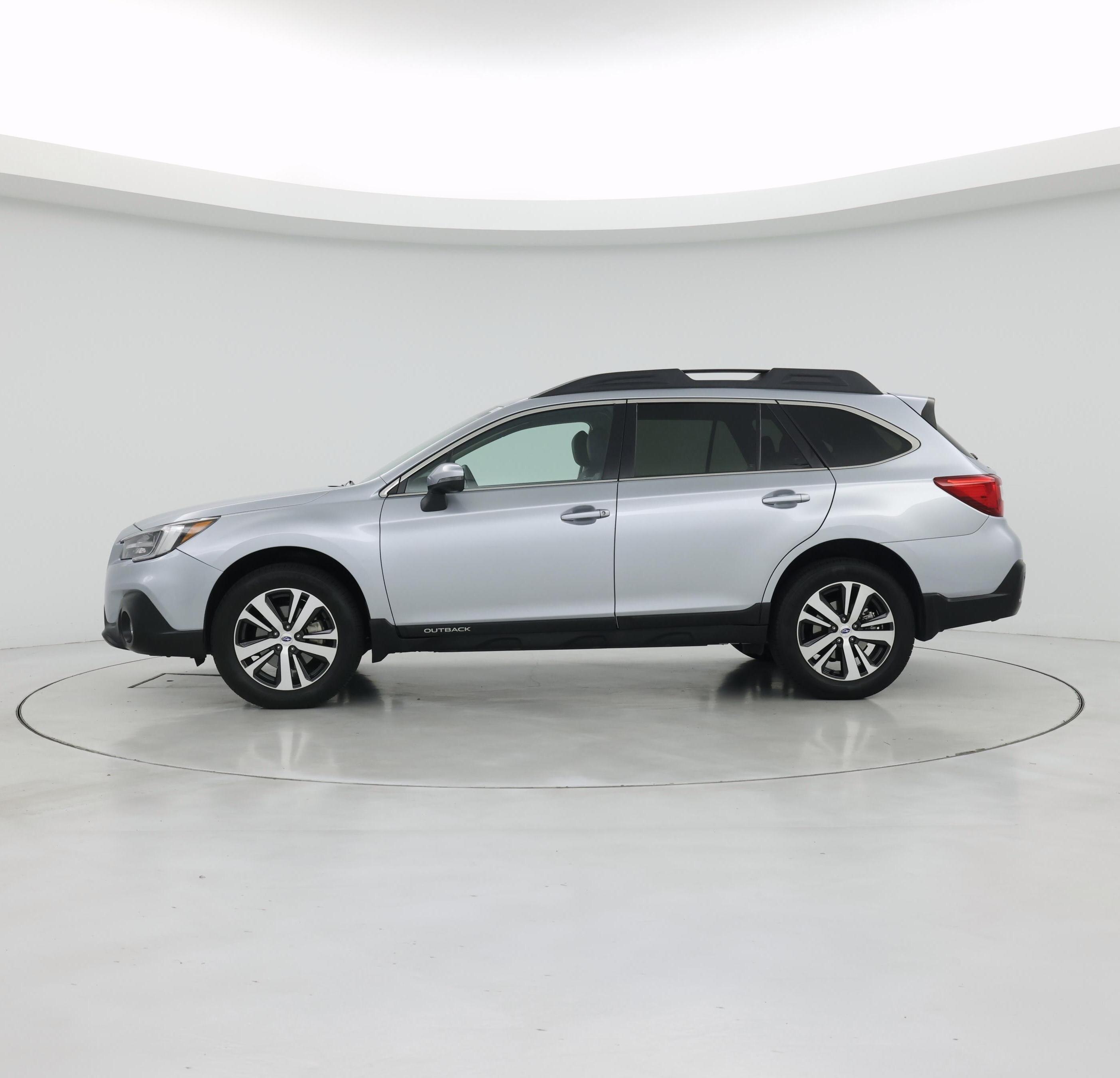 Thumbnail: 2018 Subaru Outback - 3