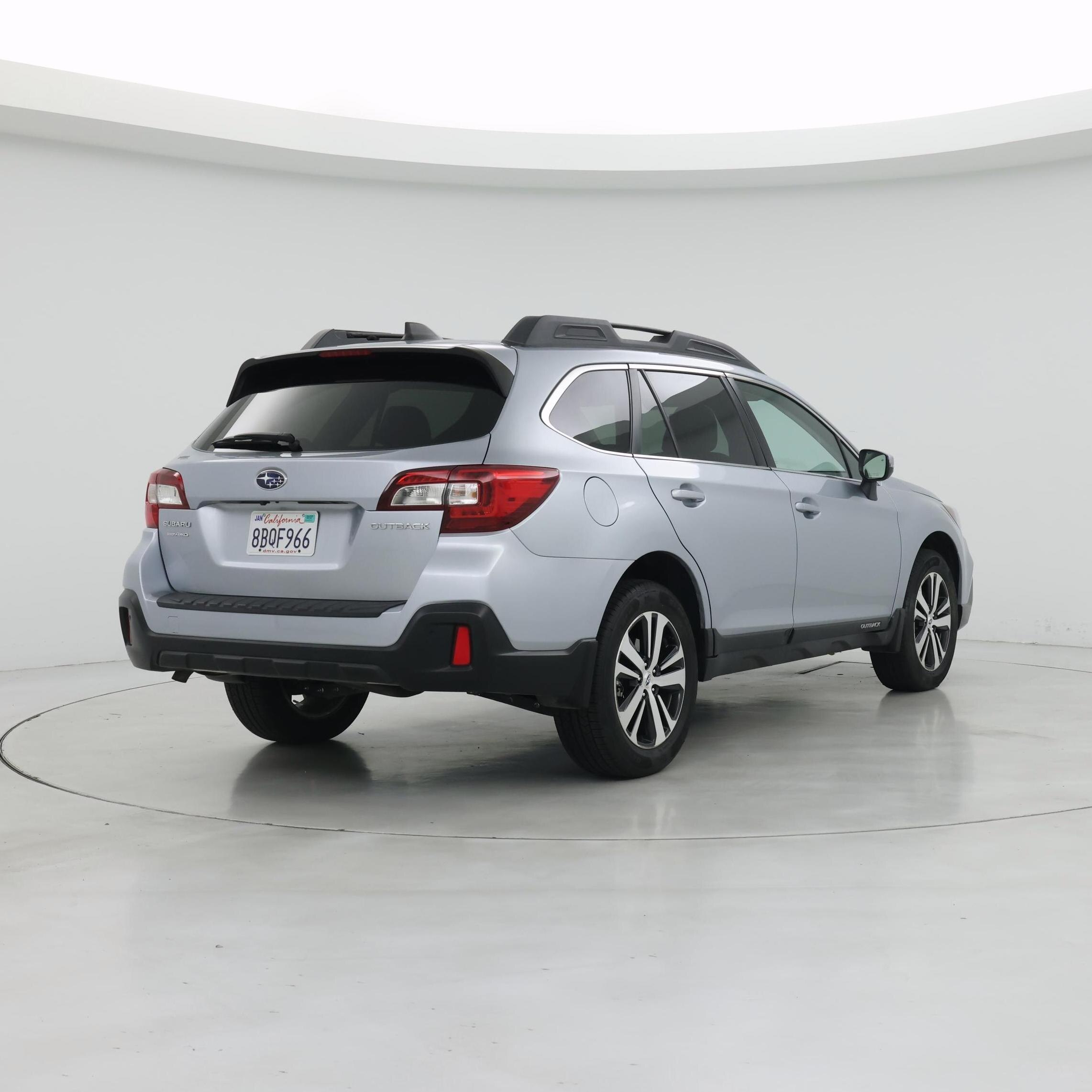 Thumbnail: 2018 Subaru Outback - 8