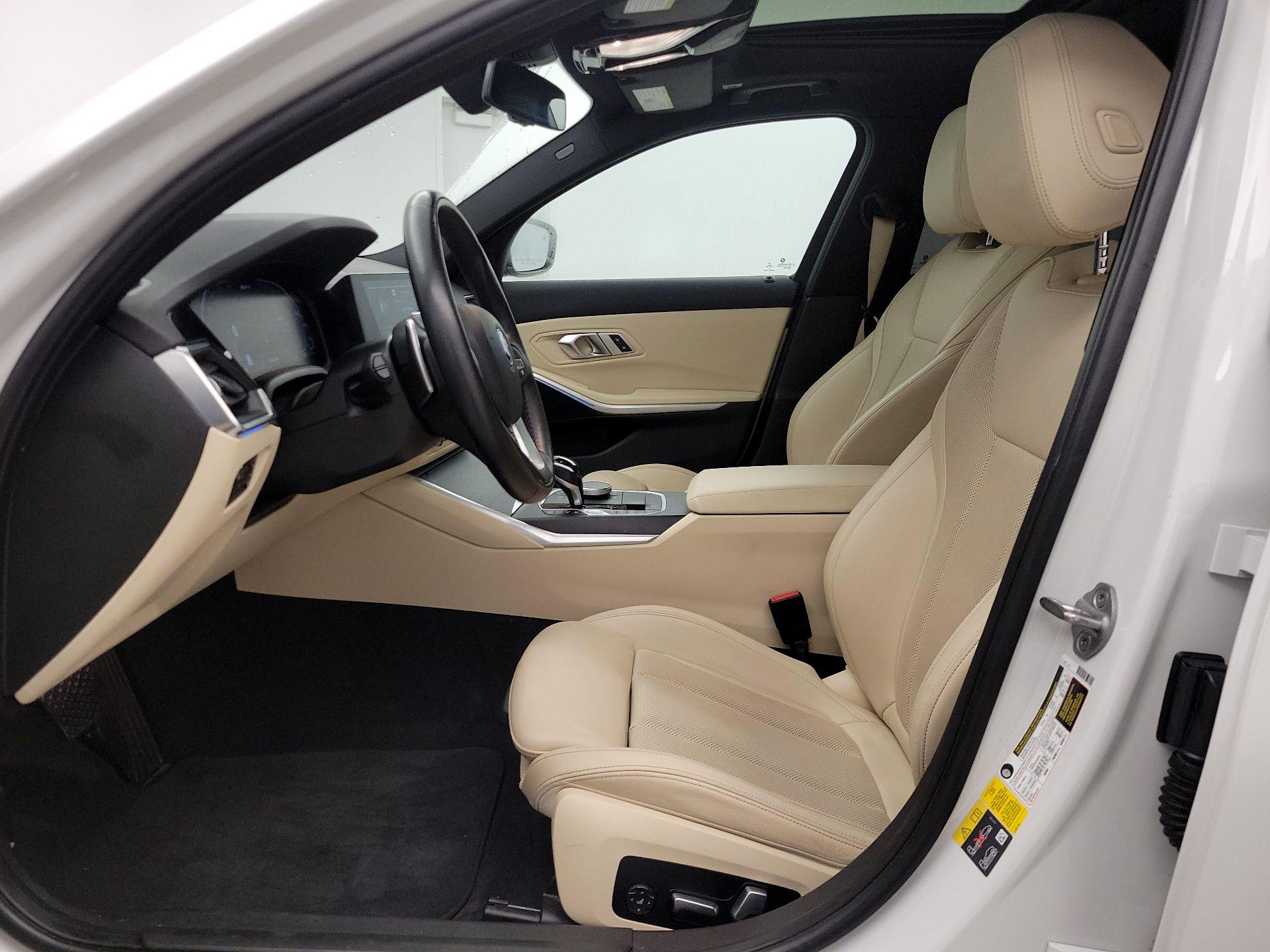 Thumbnail: 2022 BMW 3 Series - 11