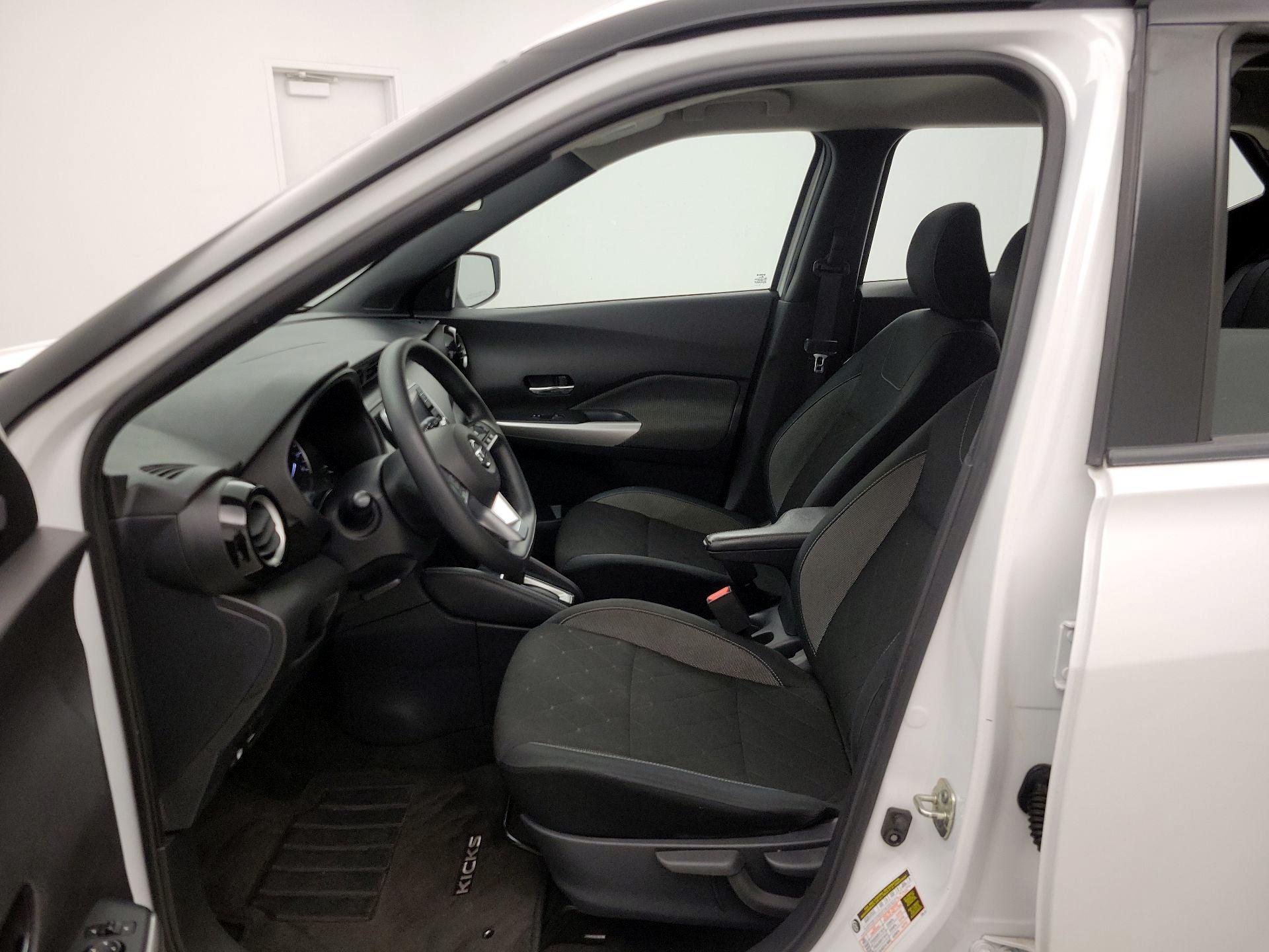 Thumbnail: 2020 Nissan Kicks - 11