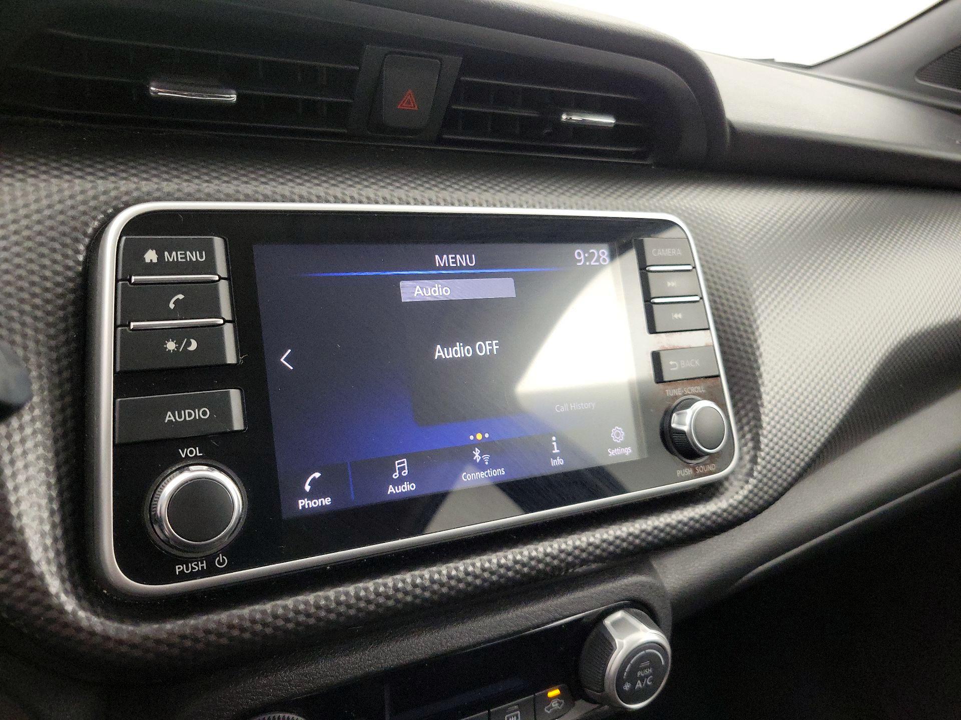 Thumbnail: 2020 Nissan Kicks - 14