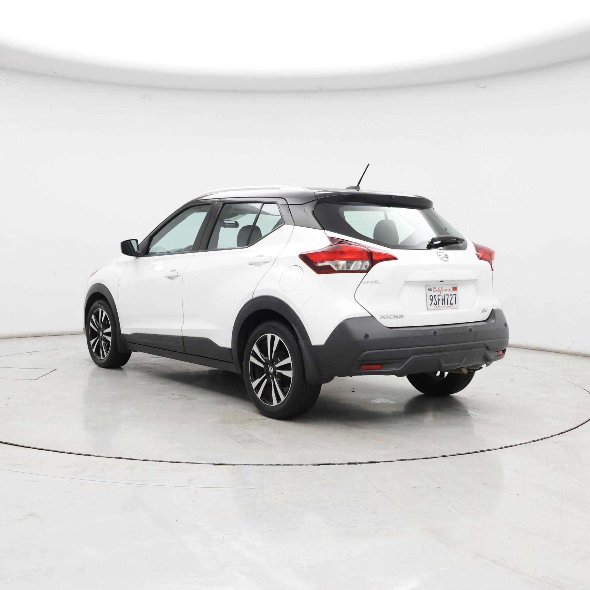 Thumbnail: 2020 Nissan Kicks - 2