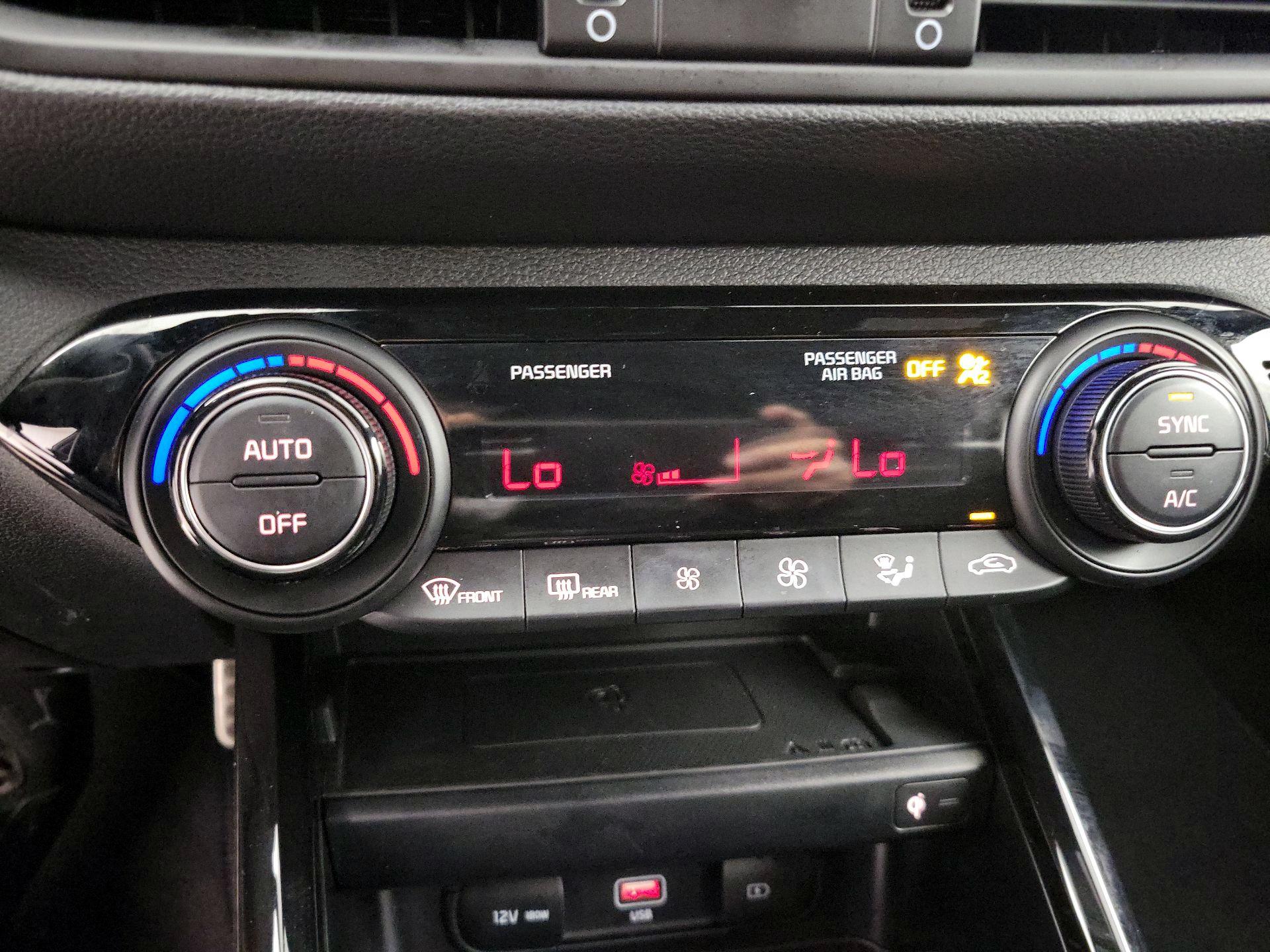 Thumbnail: 2024 Kia Forte - 17