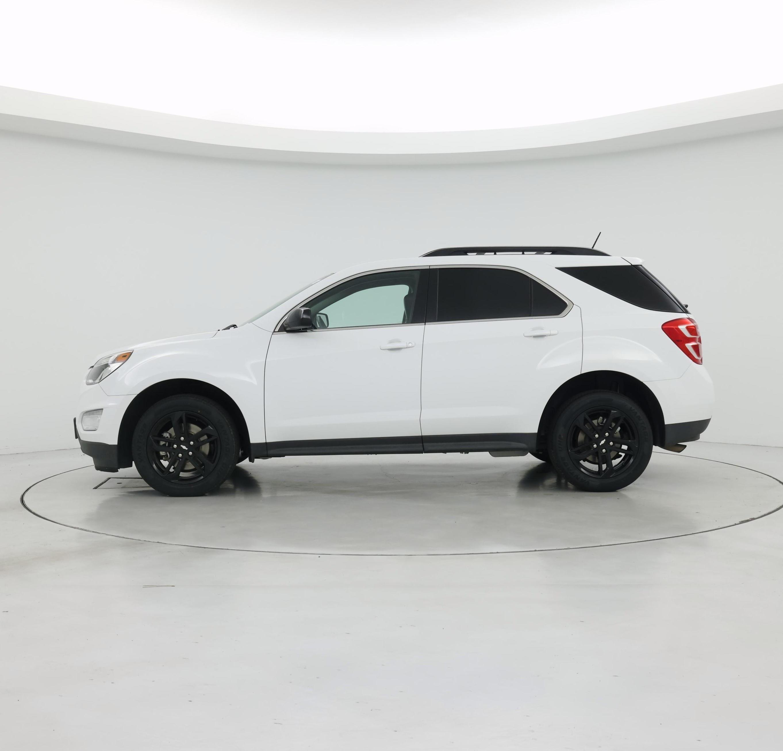 Thumbnail: 2017 Chevrolet Equinox - 3