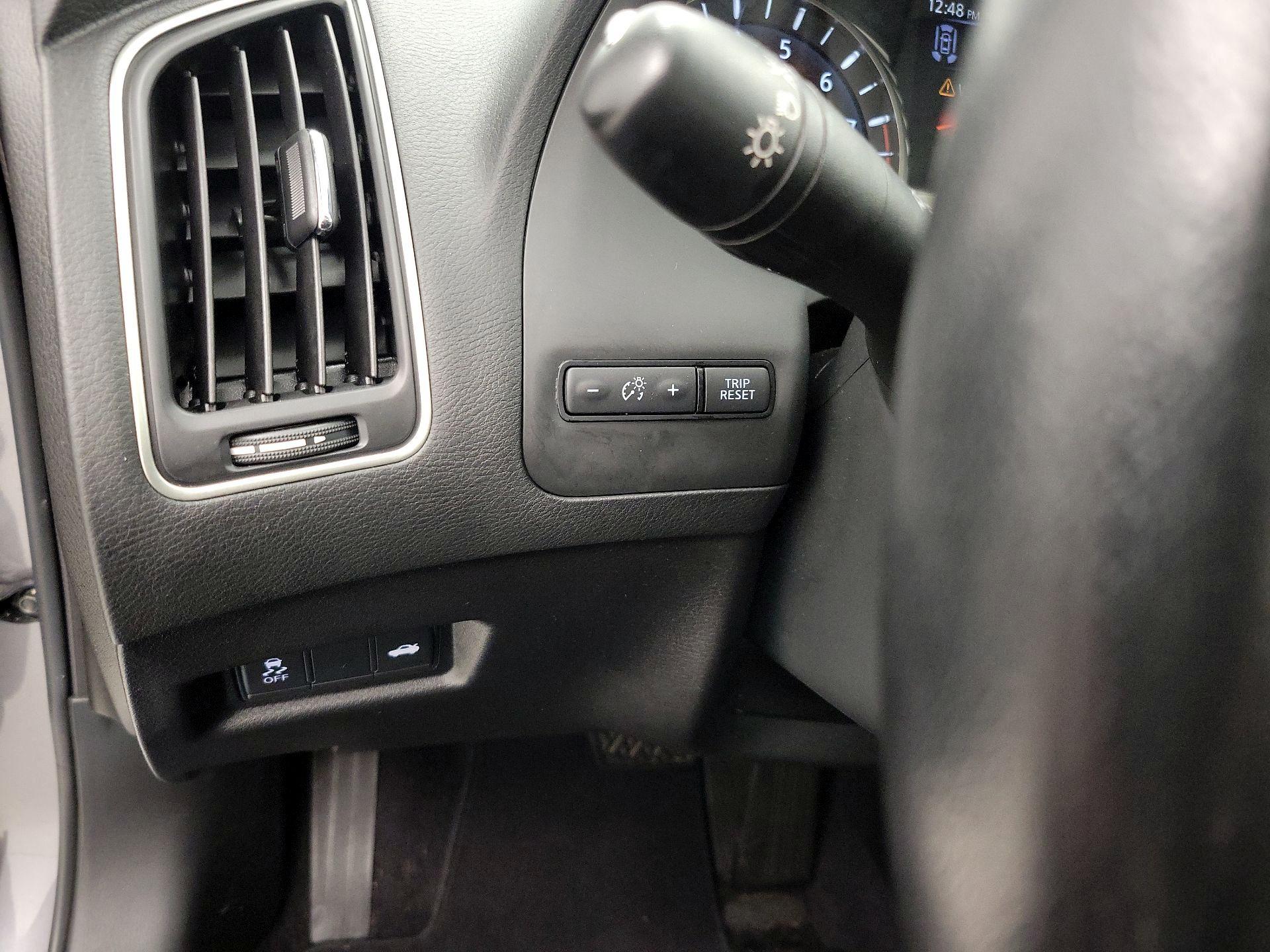 Thumbnail: 2021 INFINITI Q50 - 13