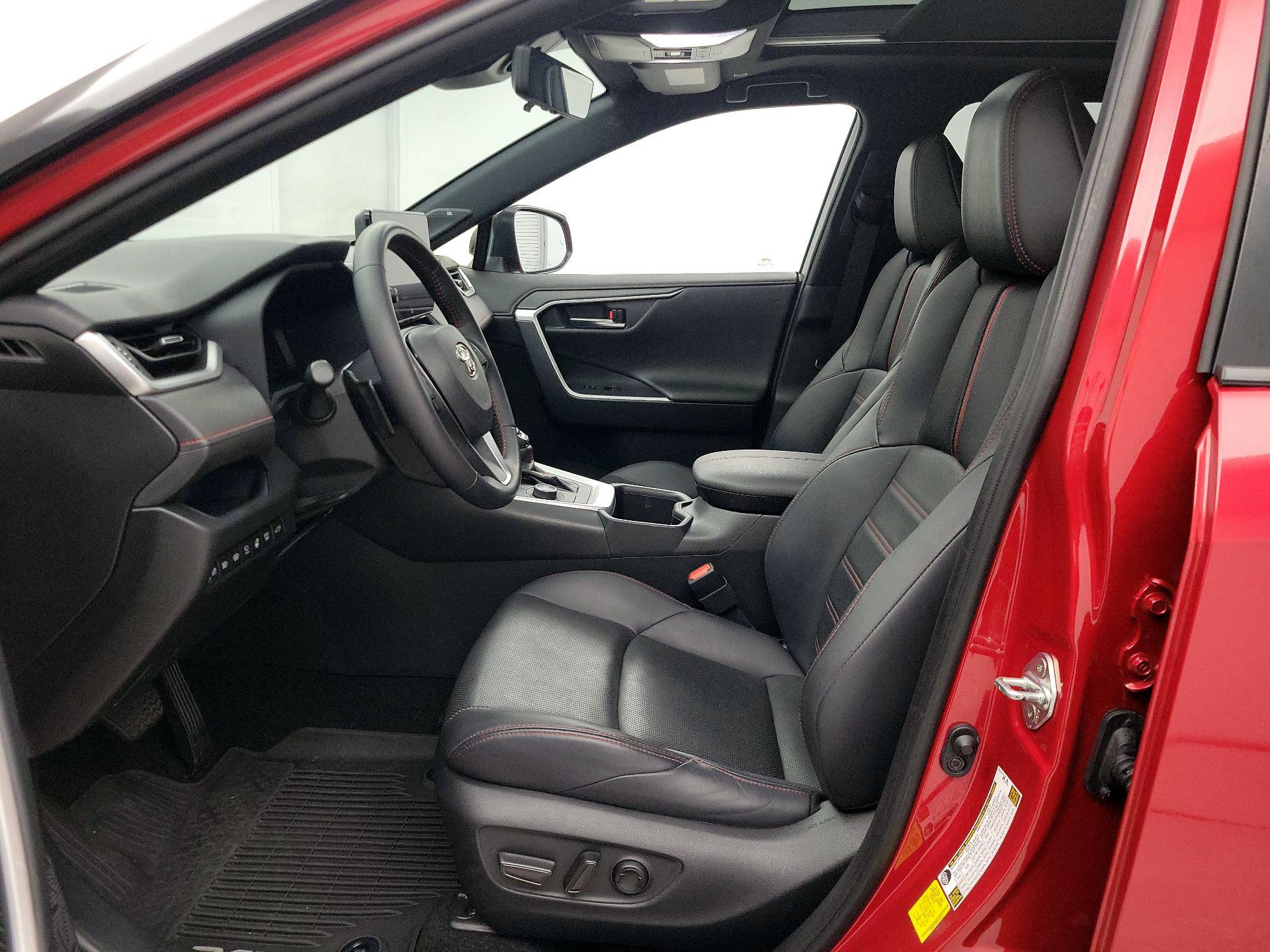 Thumbnail: 2024 Toyota RAV4 - 11