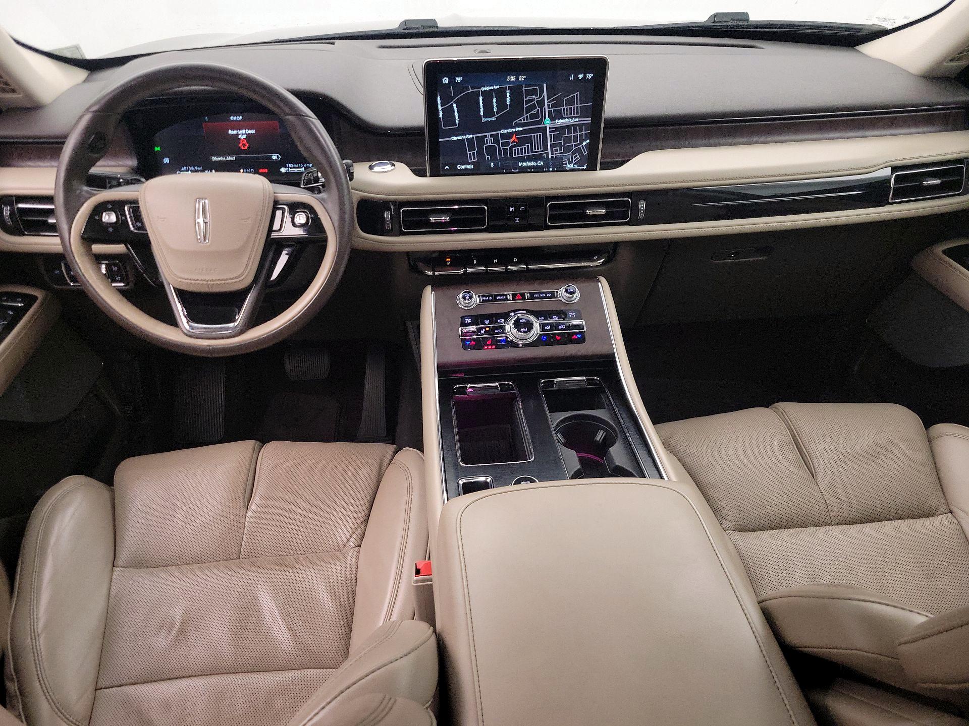 Thumbnail: 2020 Lincoln Aviator - 9