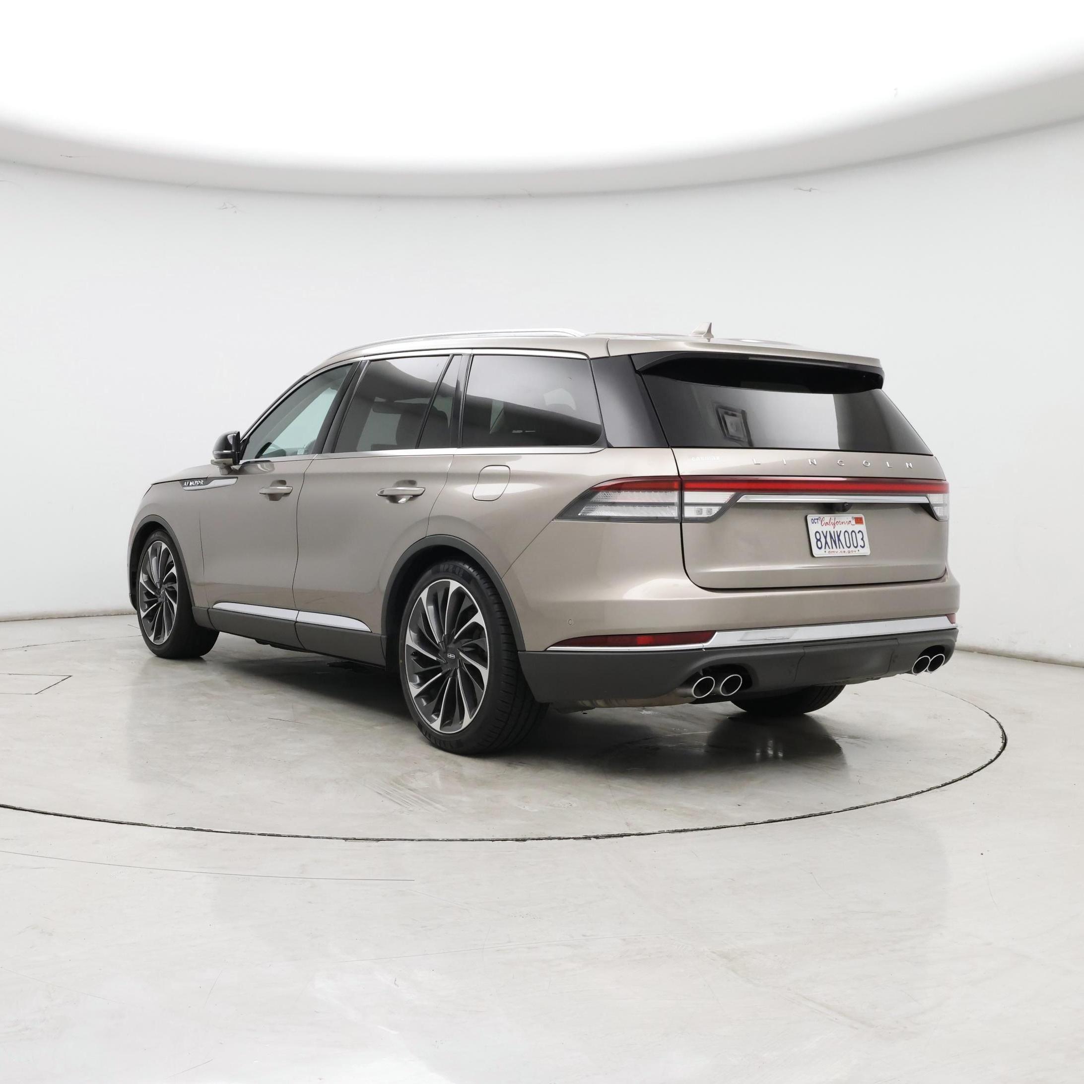 Thumbnail: 2020 Lincoln Aviator - 2