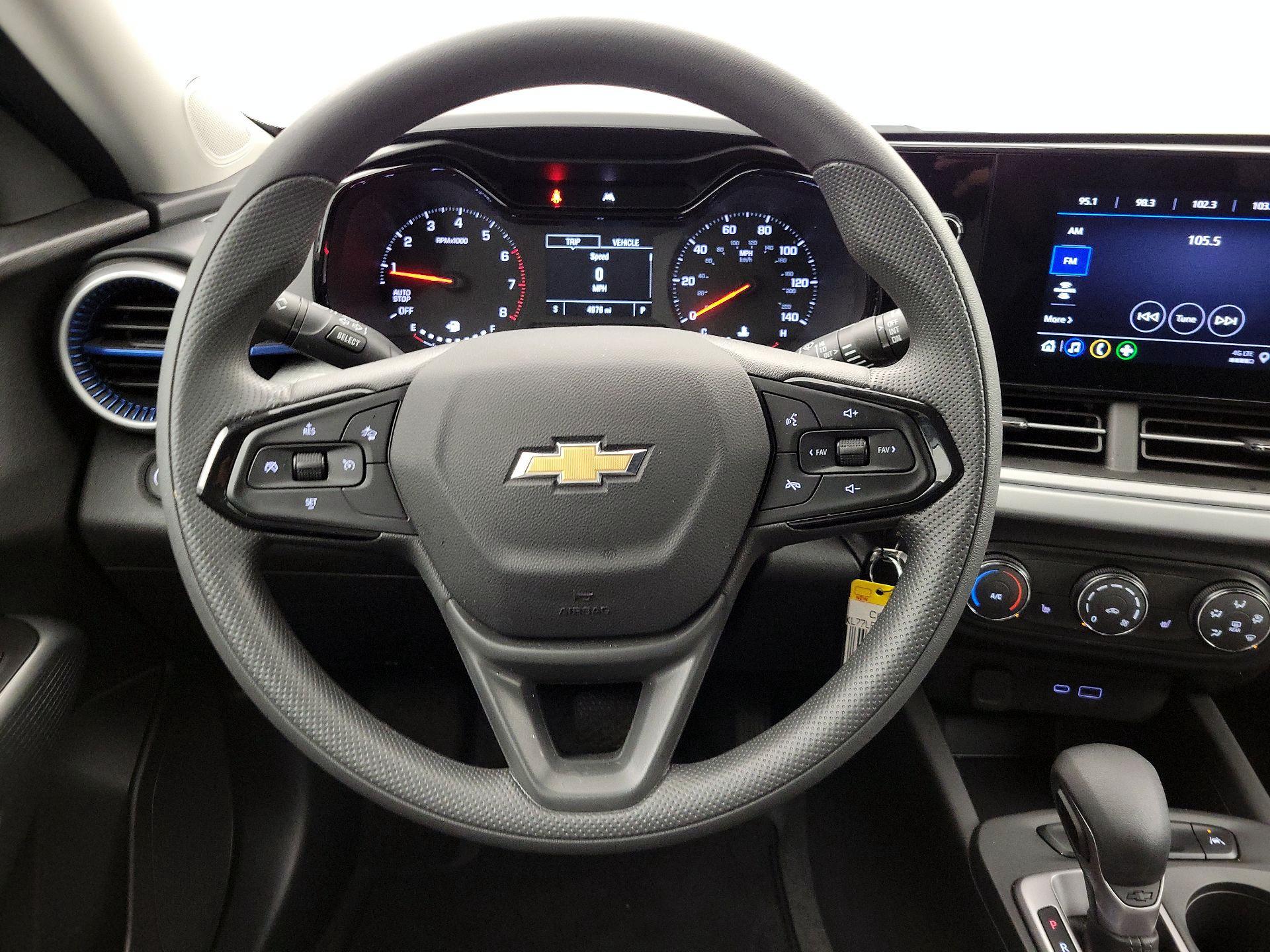 Thumbnail: 2025 Chevrolet Trax - 10