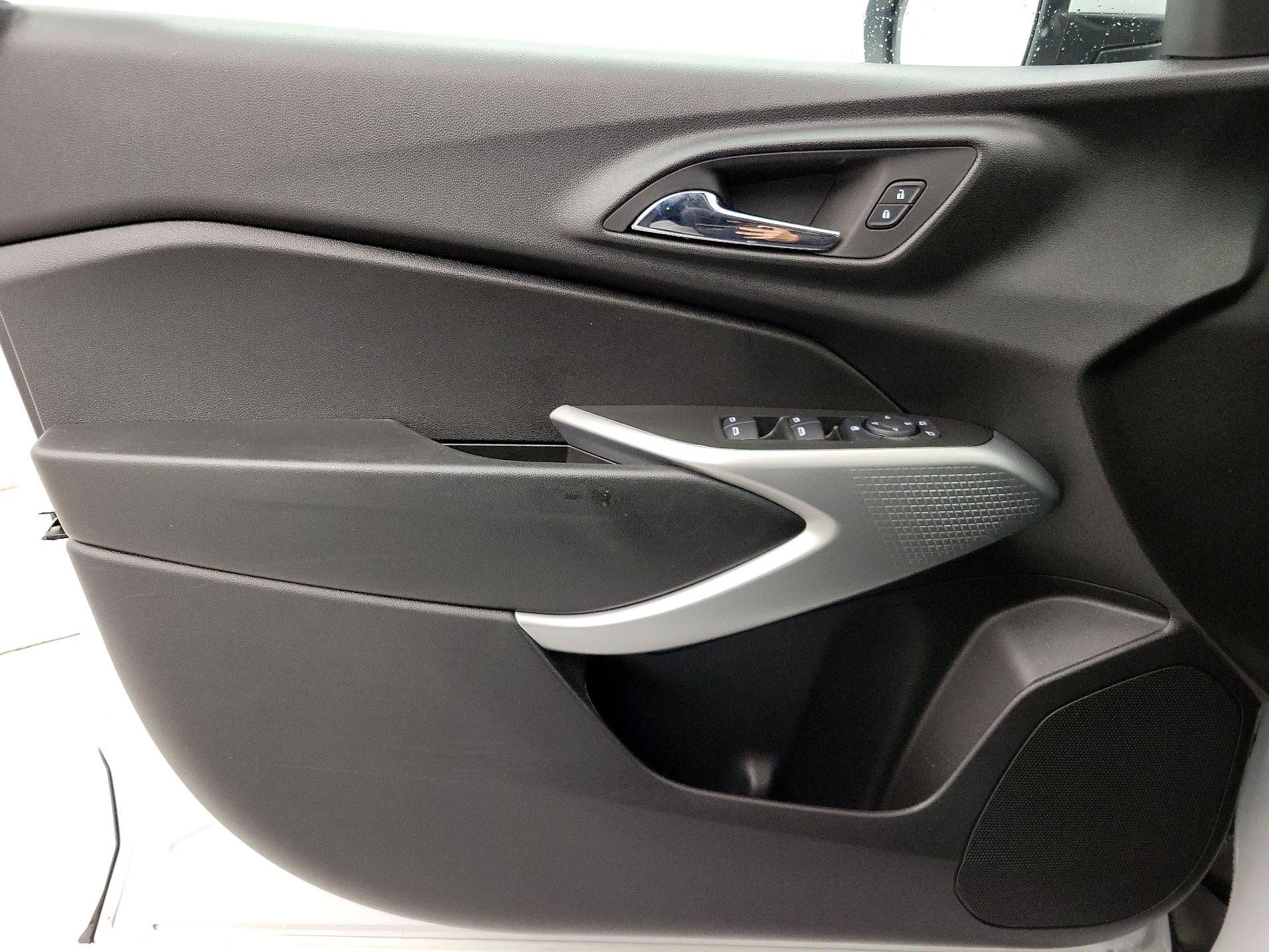 Thumbnail: 2025 Chevrolet Trax - 12