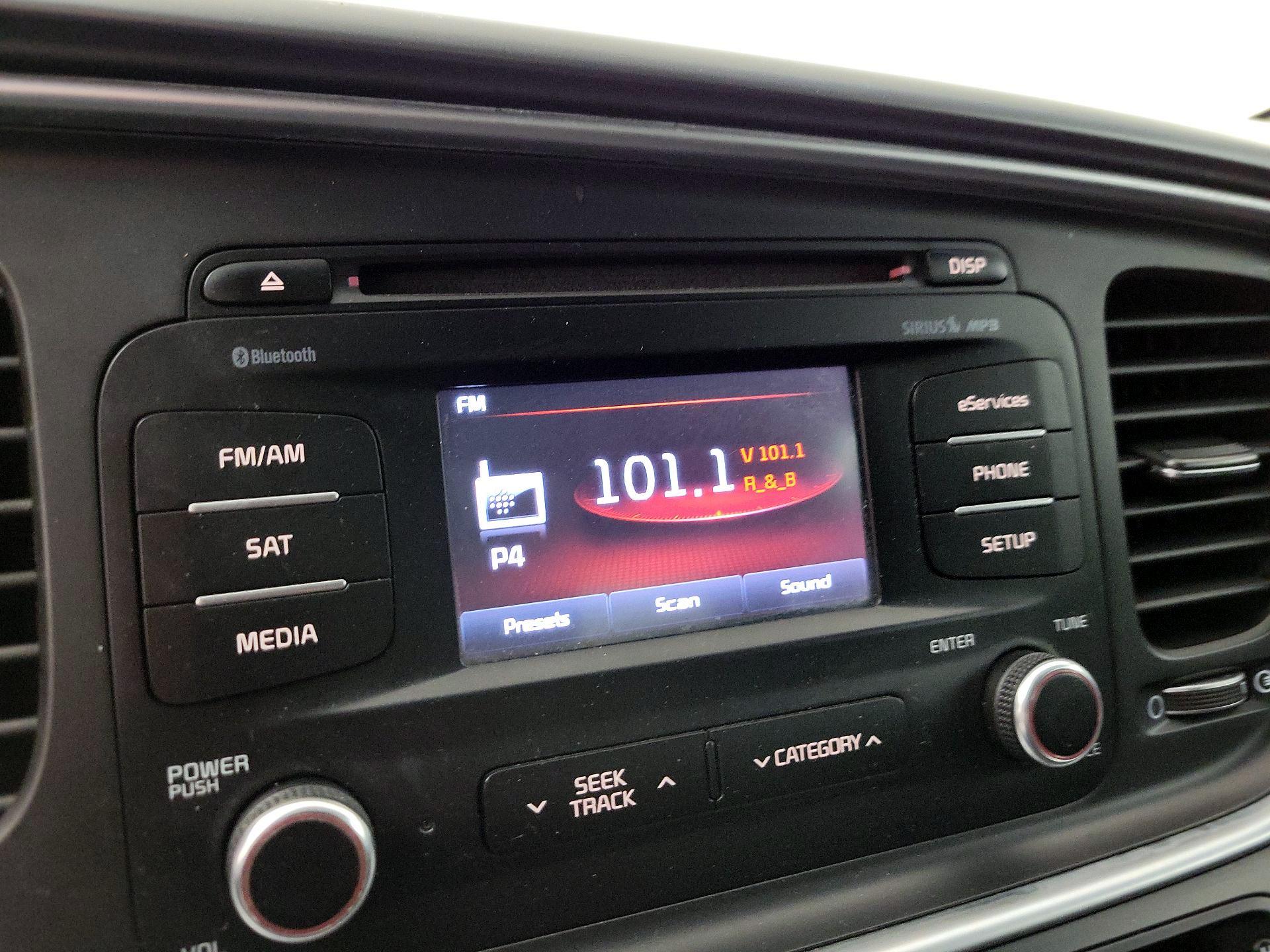 Thumbnail: 2015 Kia Optima - 15