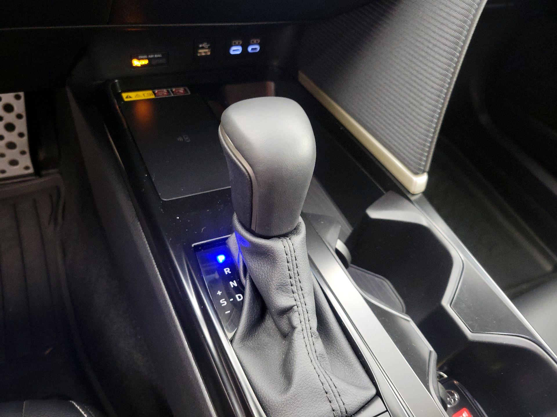 Thumbnail: 2025 Toyota Camry - 17