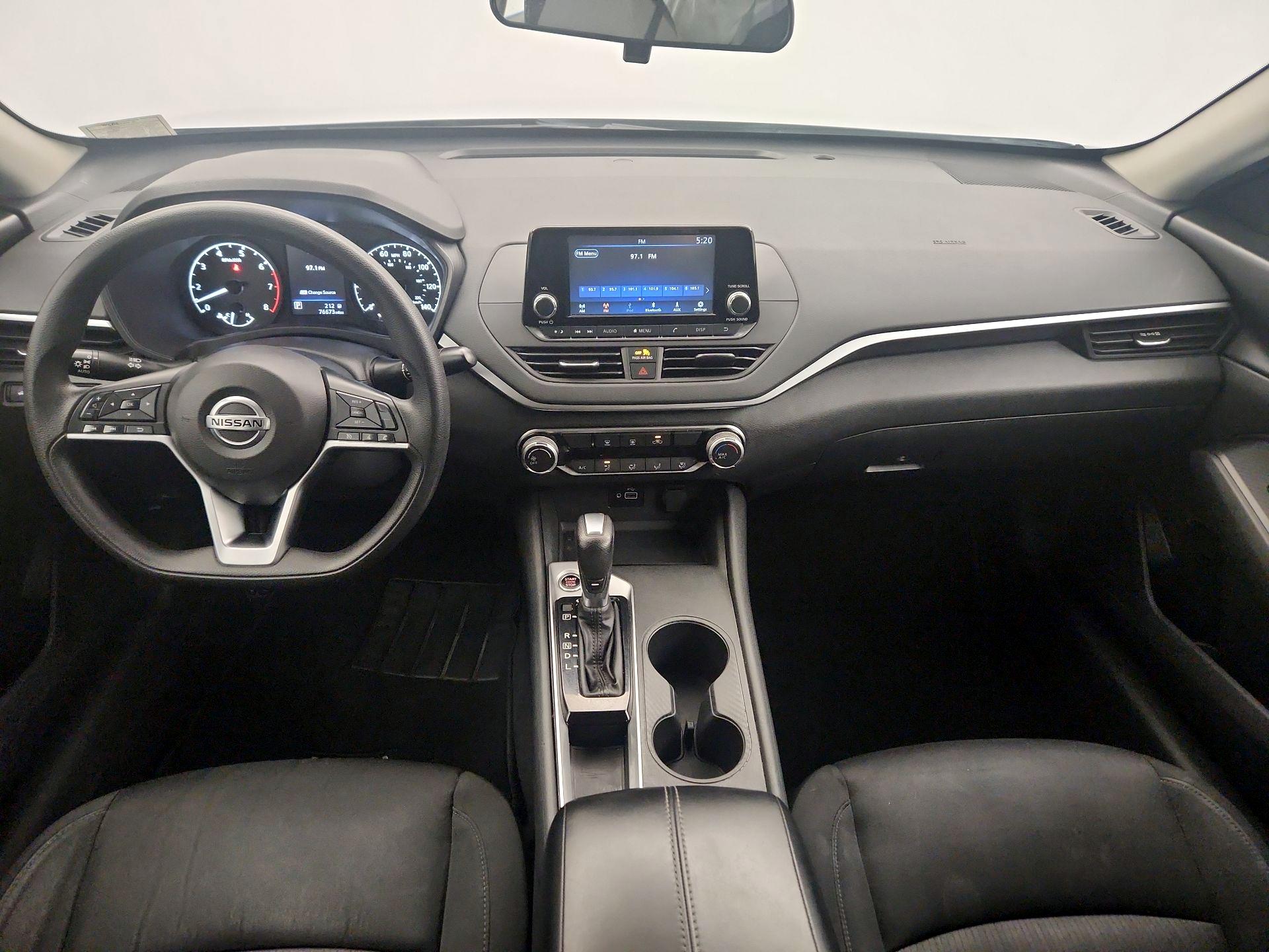 Thumbnail: 2021 Nissan Altima - 9