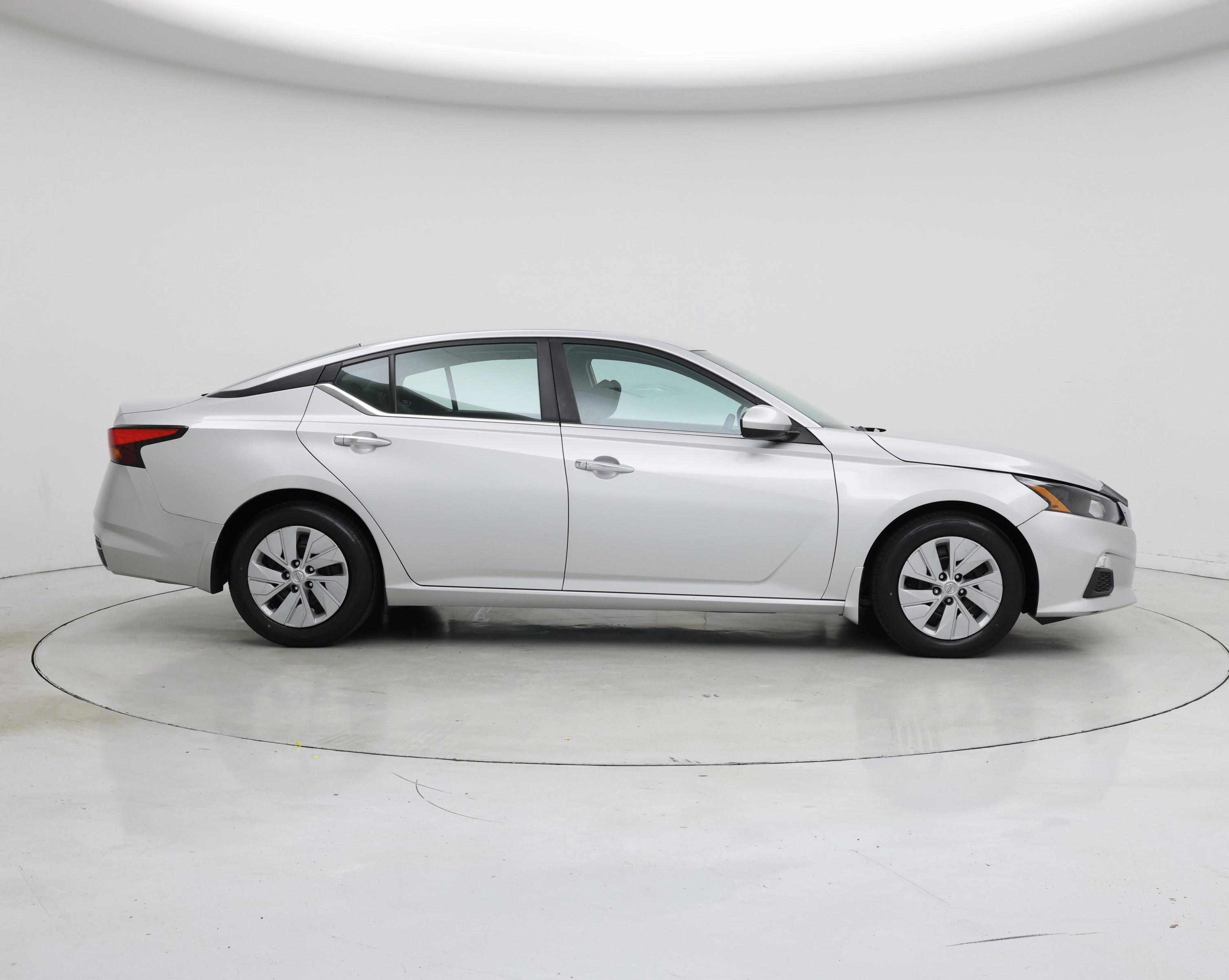 Thumbnail: 2021 Nissan Altima - 7