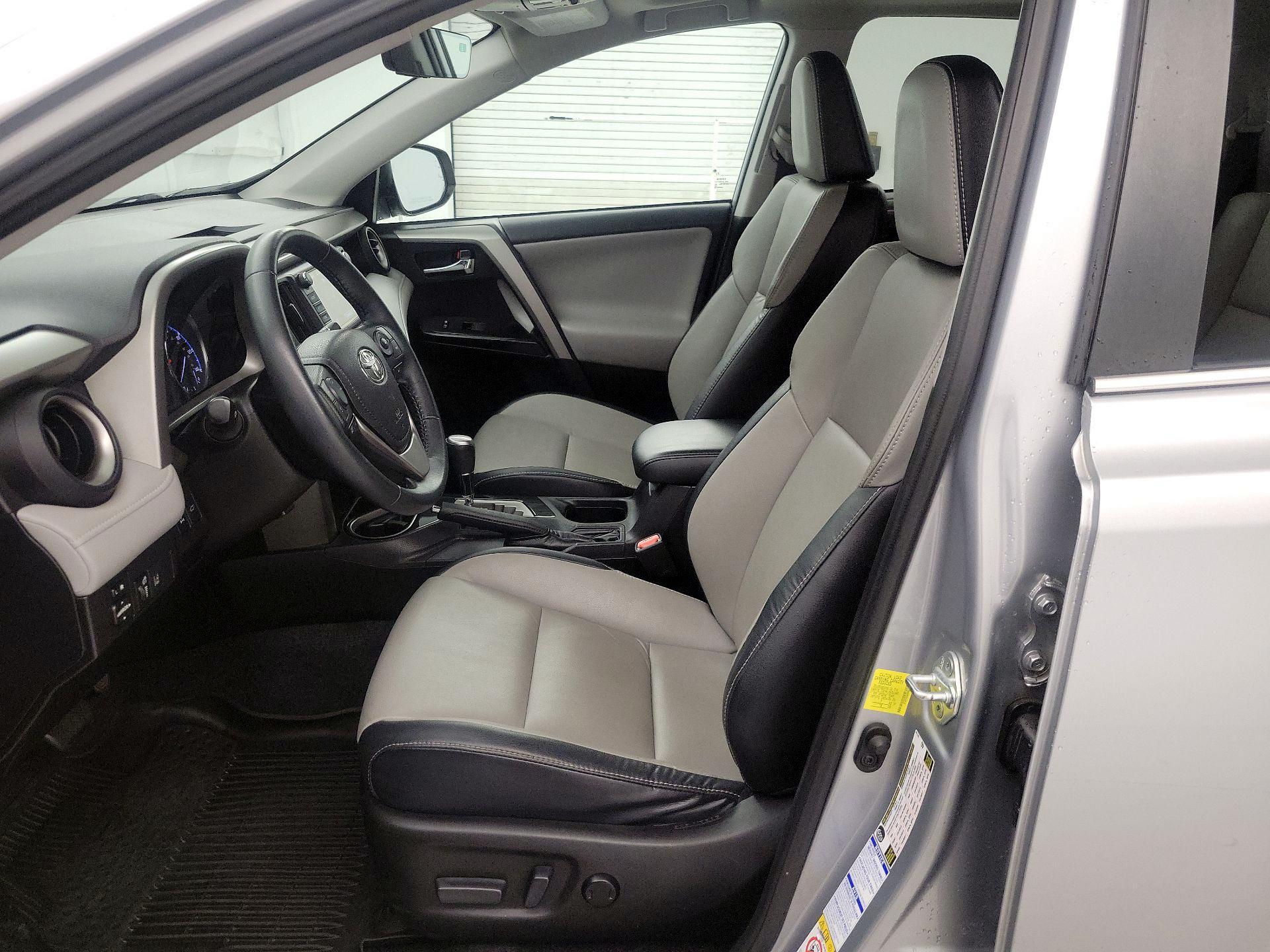 Thumbnail: 2017 Toyota RAV4 - 11