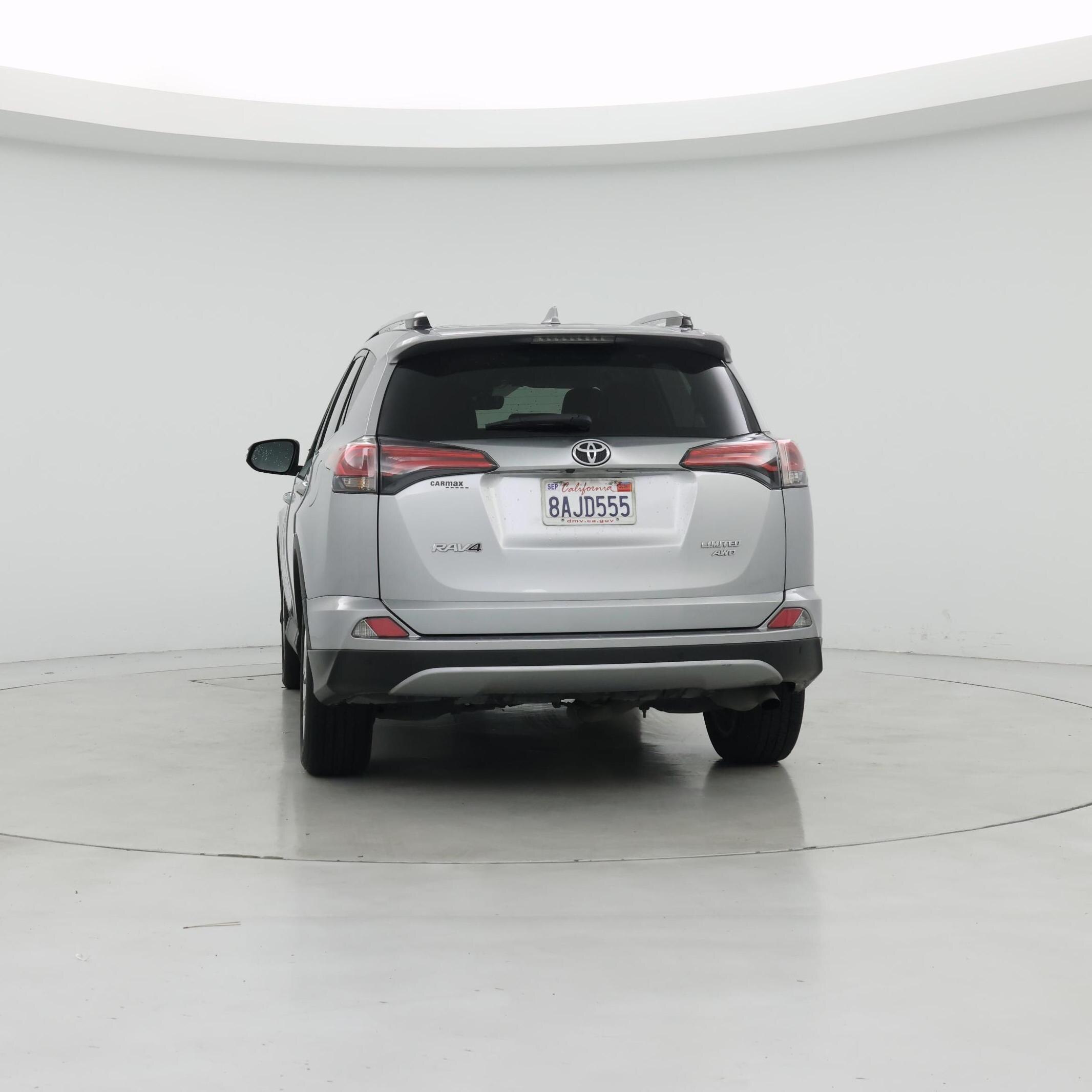 Thumbnail: 2017 Toyota RAV4 - 6