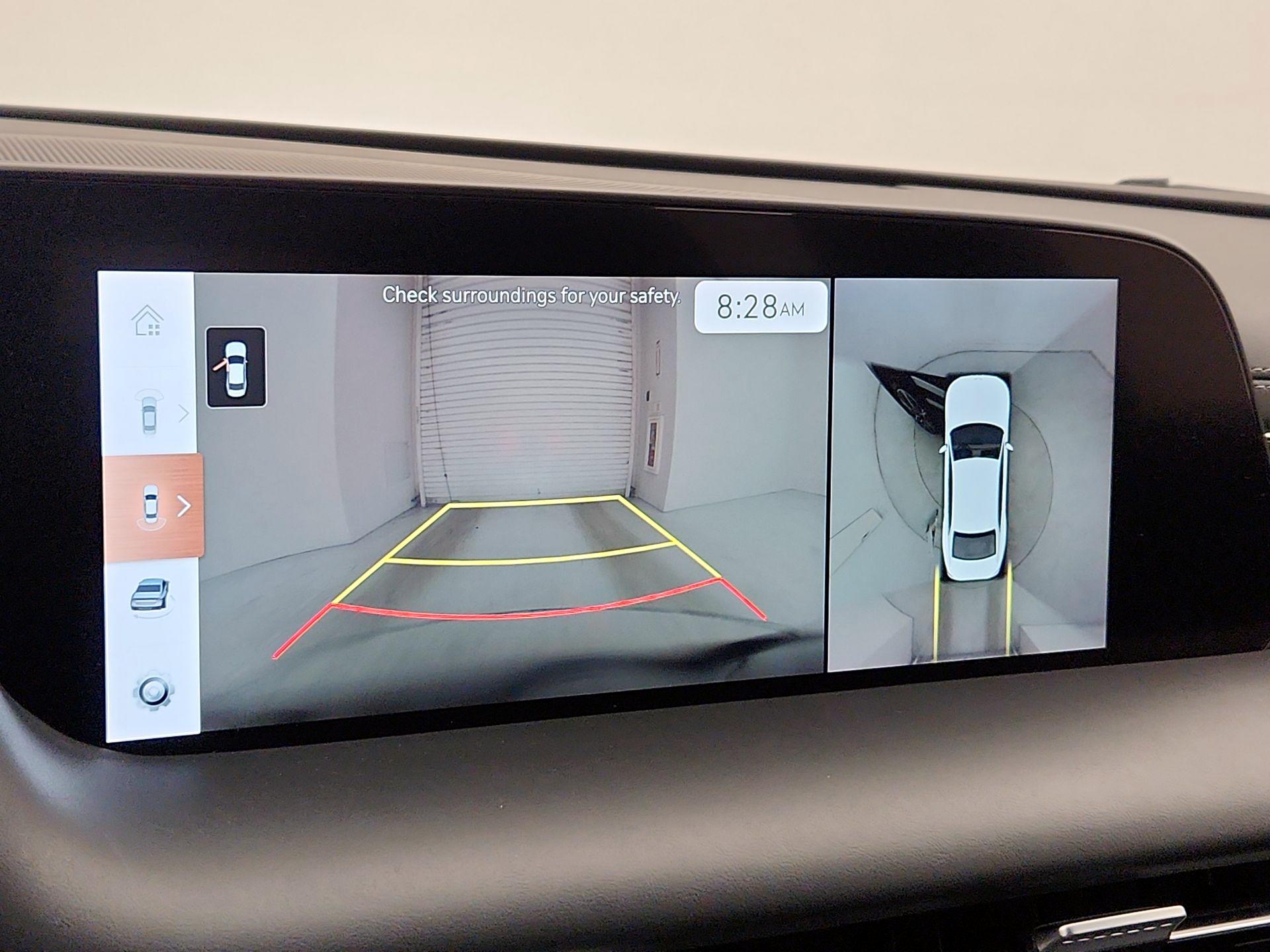 Thumbnail: 2023 Genesis G90 - 14