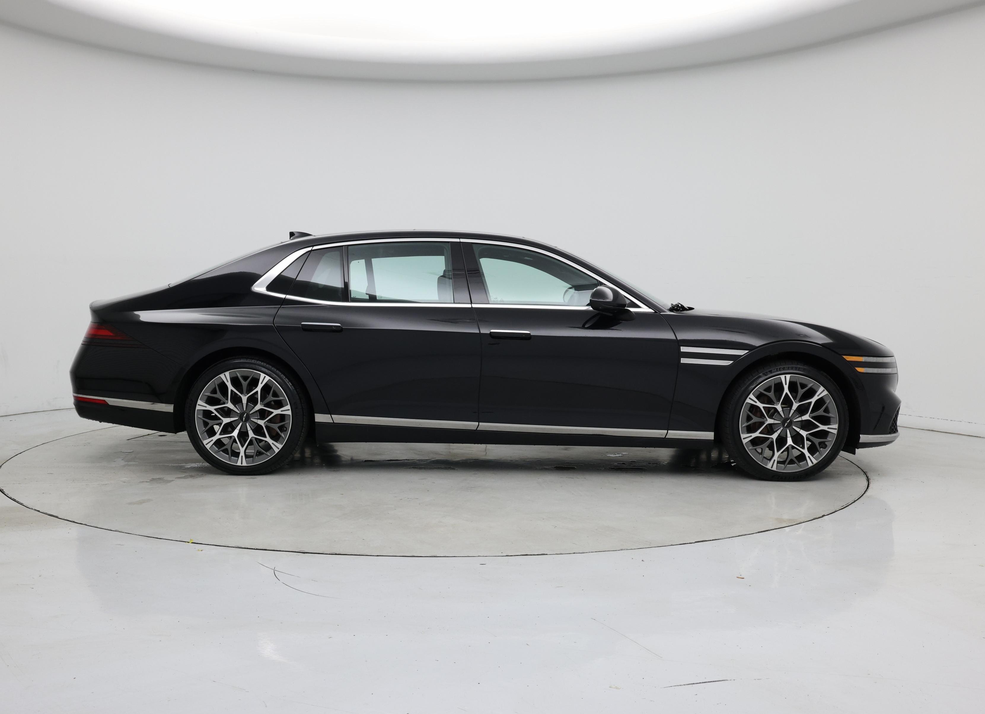 Thumbnail: 2023 Genesis G90 - 7