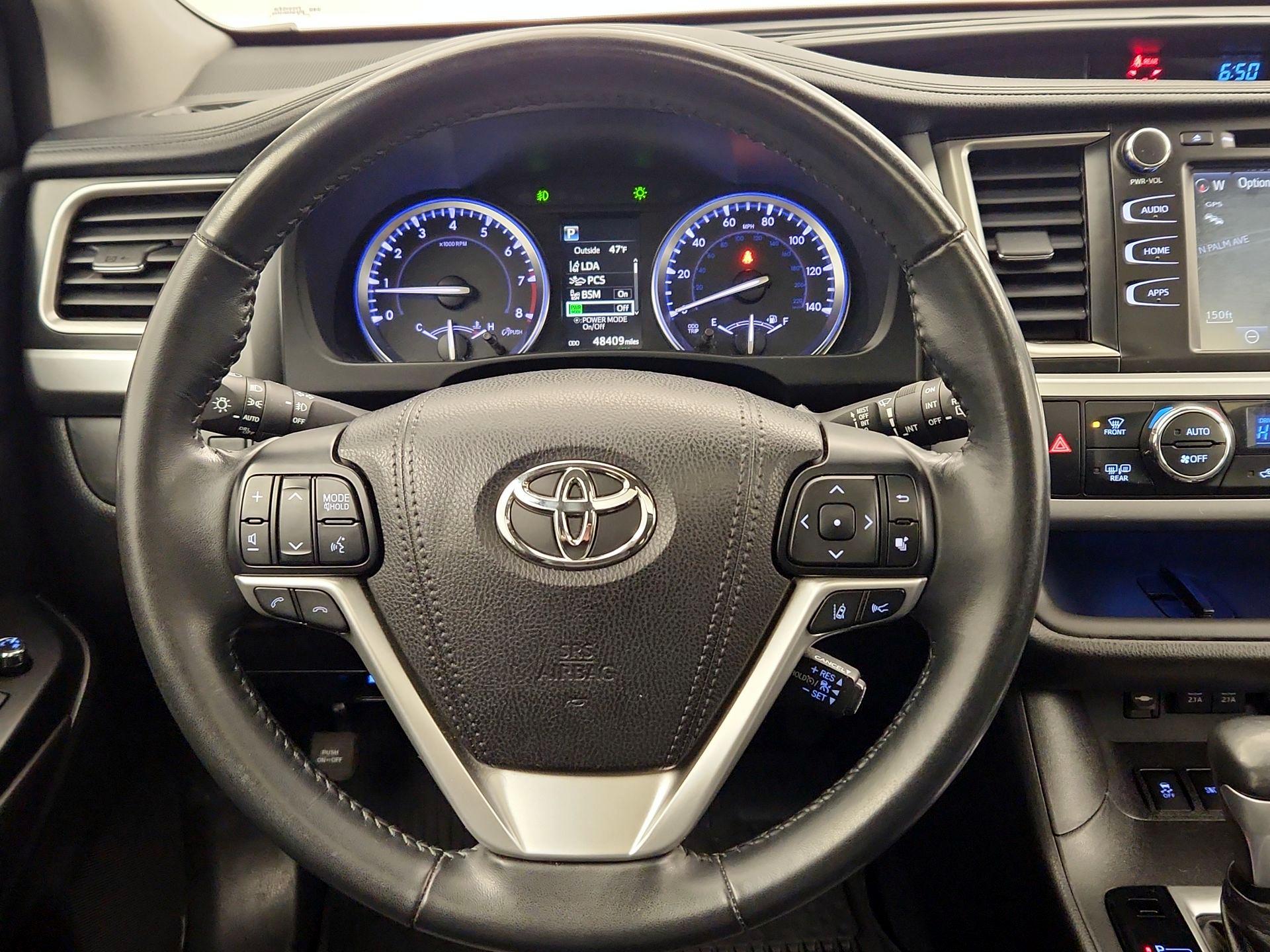 Thumbnail: 2018 Toyota Highlander - 10