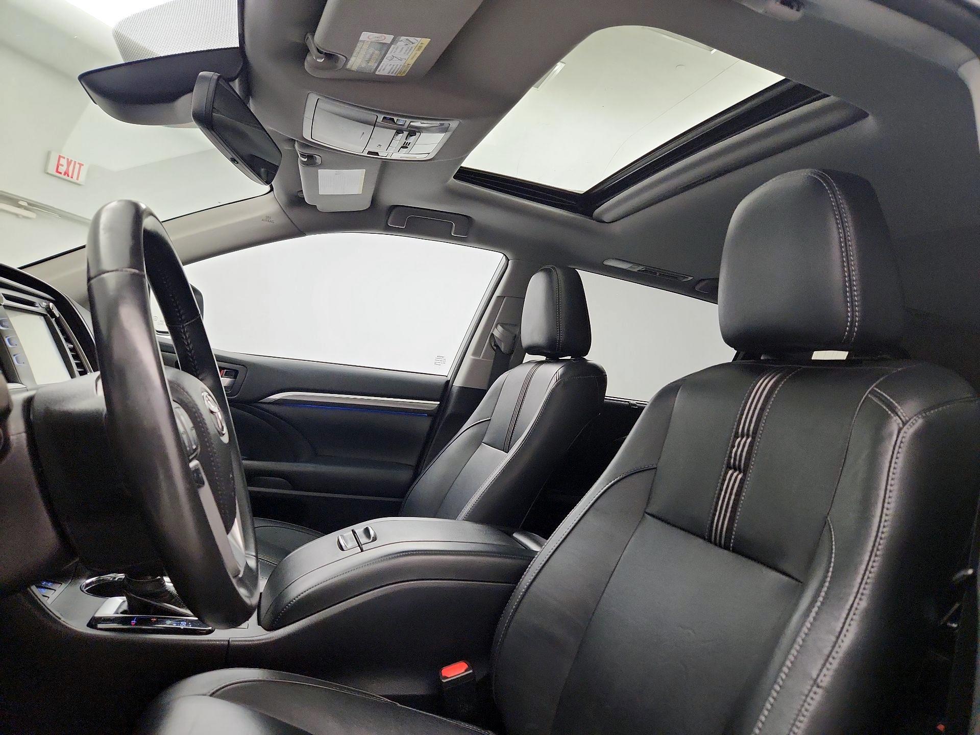 Thumbnail: 2018 Toyota Highlander - 20