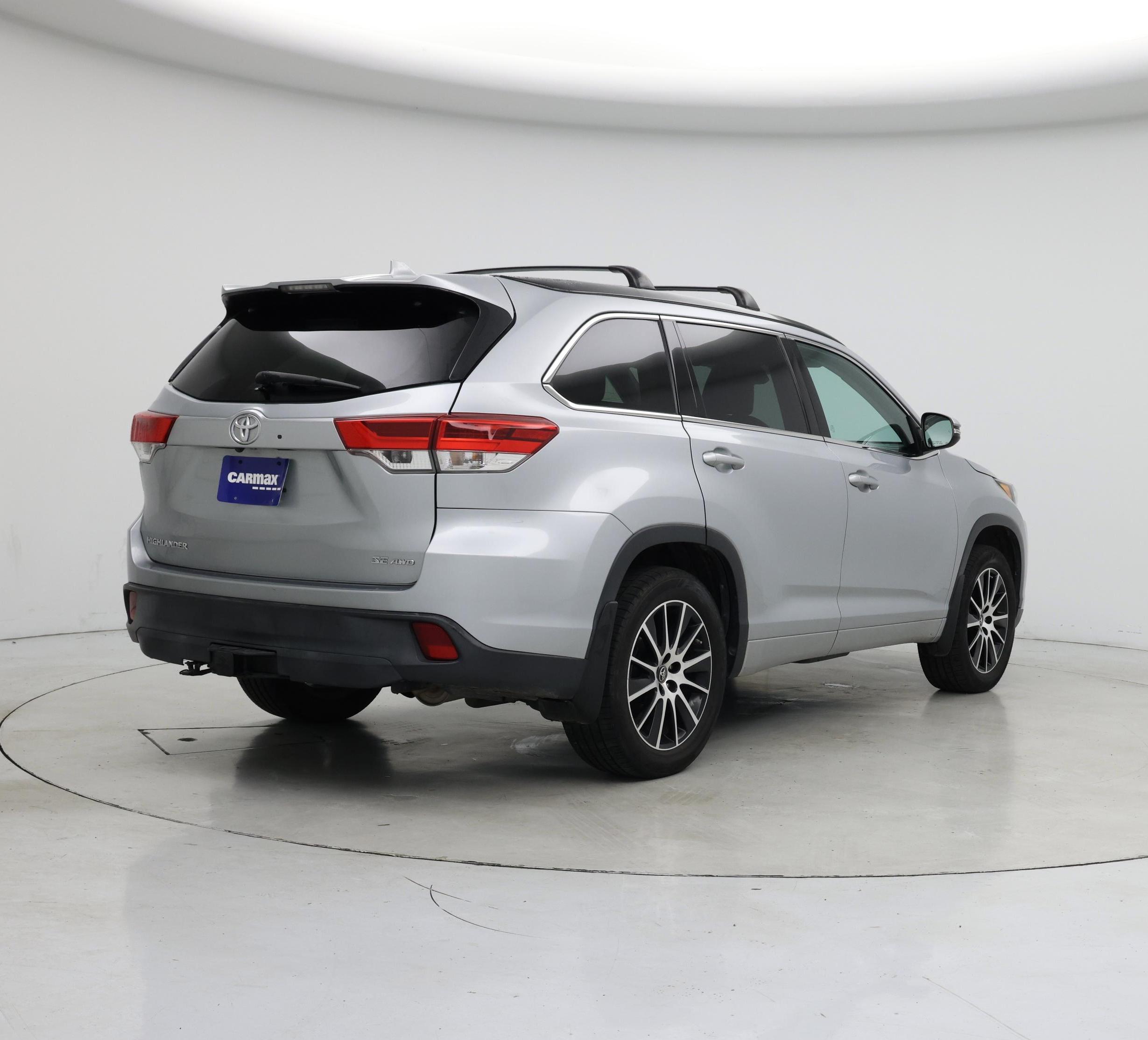 Thumbnail: 2018 Toyota Highlander - 8