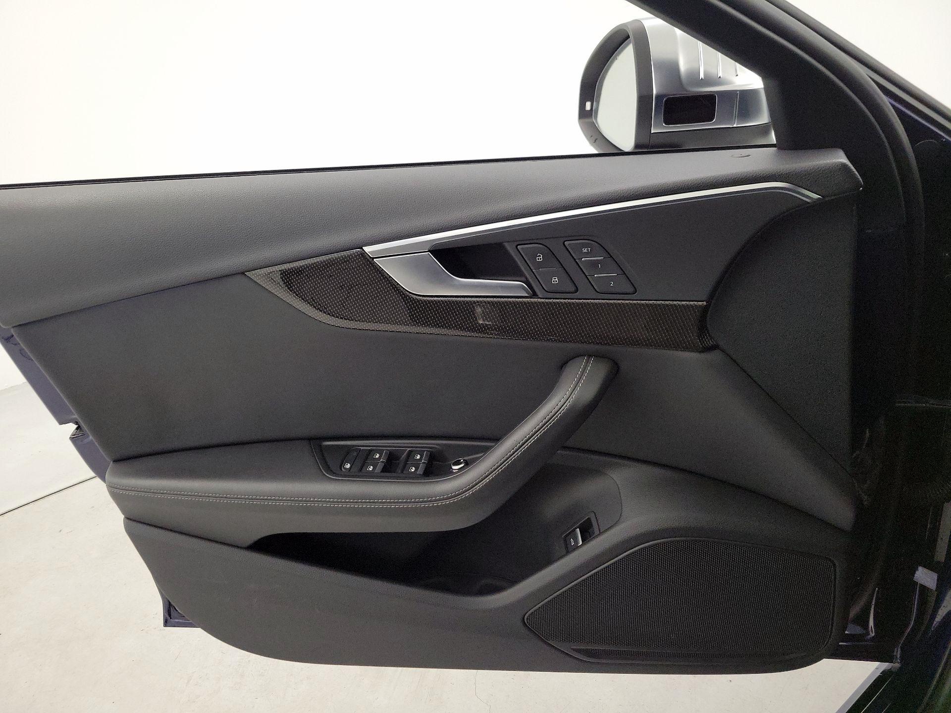 Thumbnail: 2019 Audi S4 - 12