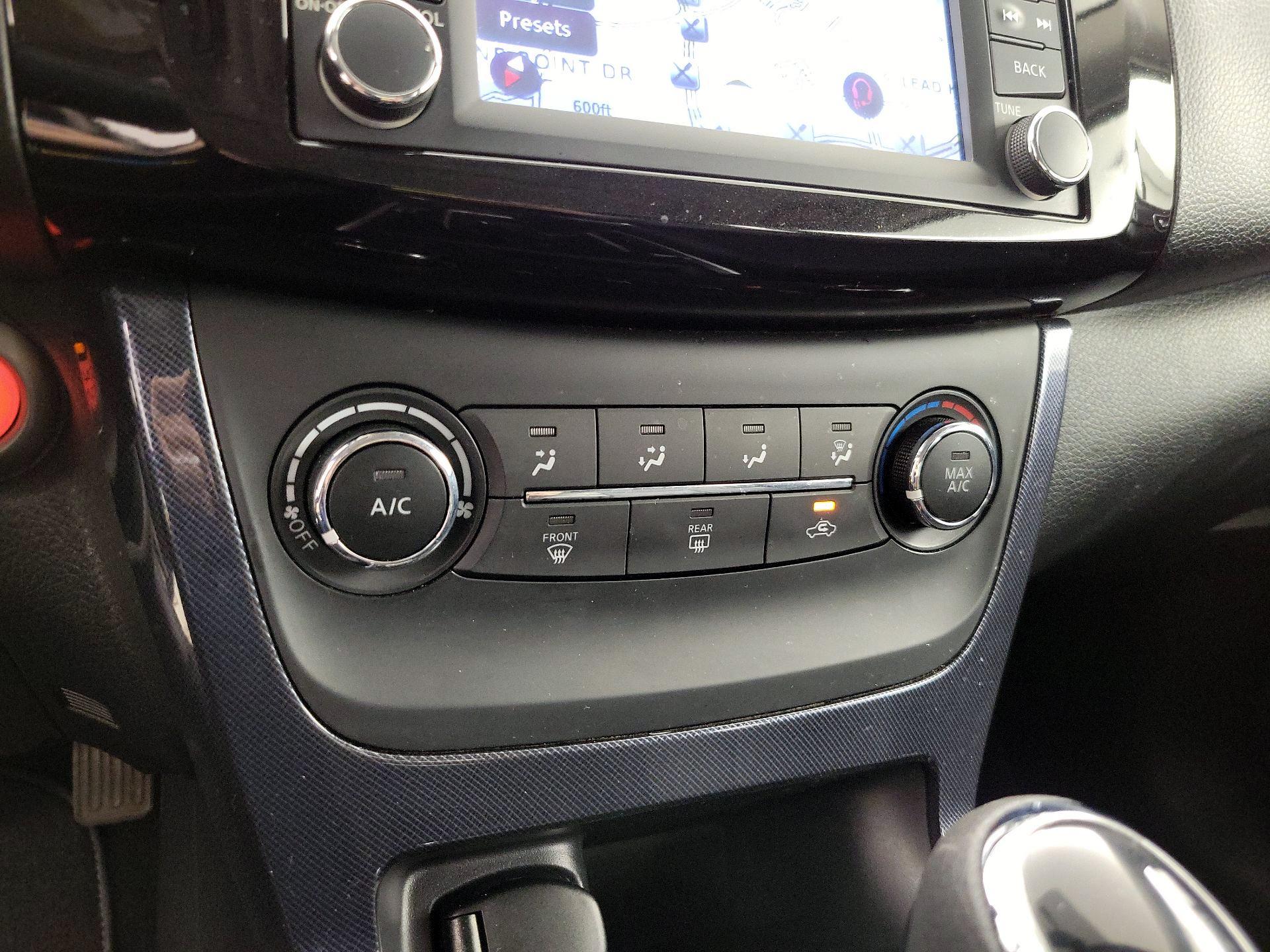 Thumbnail: 2016 Nissan Sentra - 16