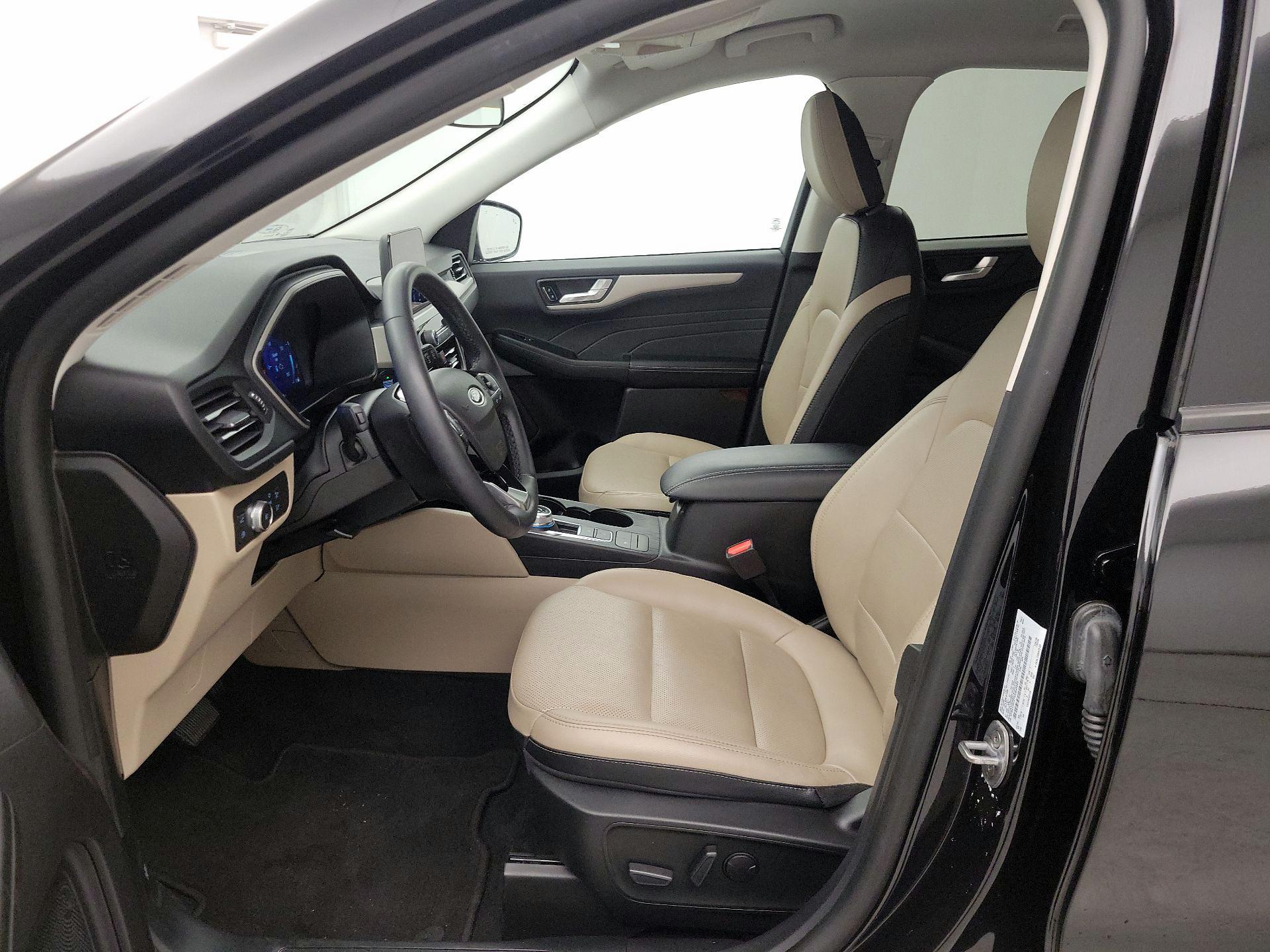 Thumbnail: 2022 Ford Escape - 11