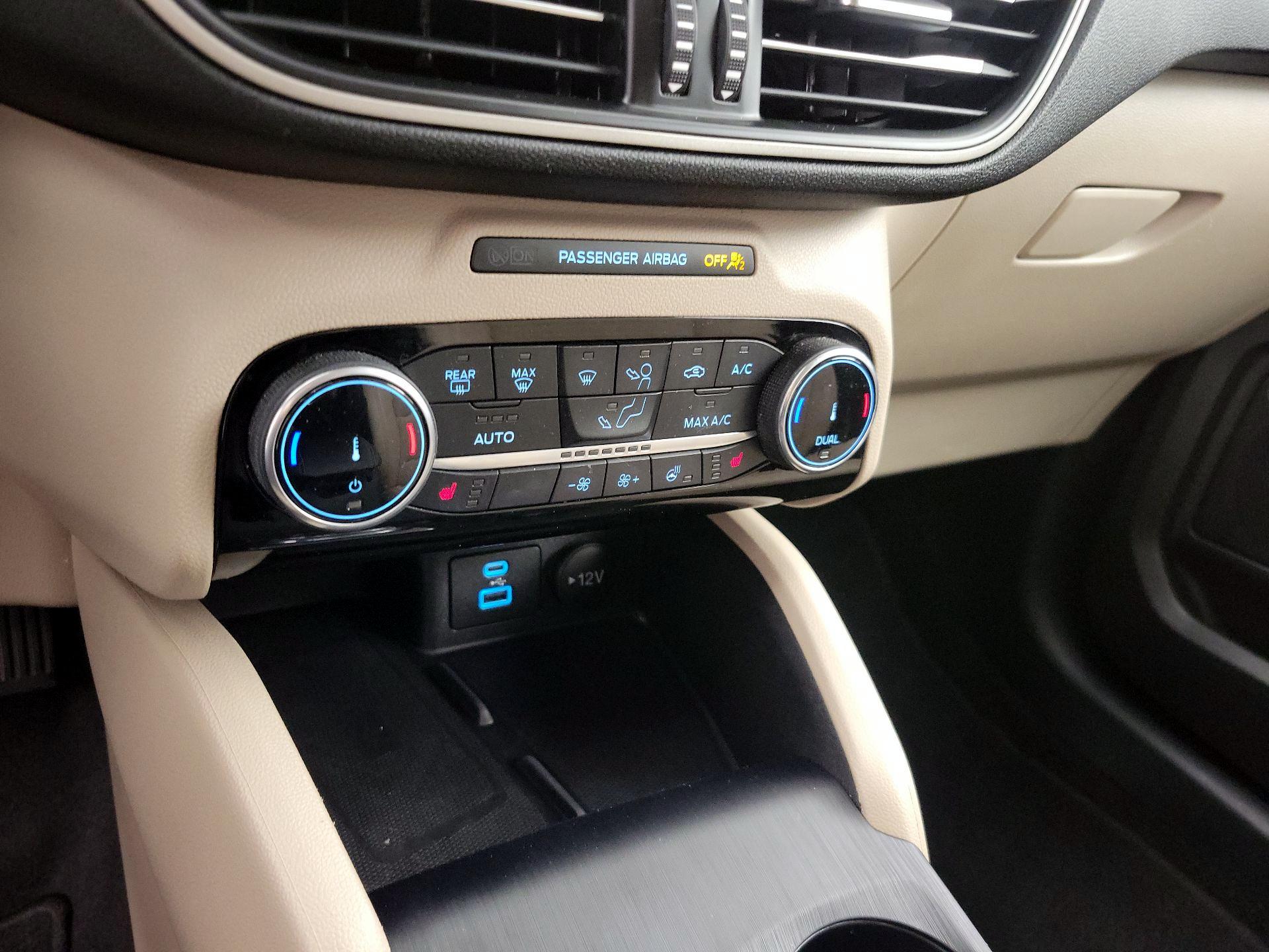 Thumbnail: 2022 Ford Escape - 17