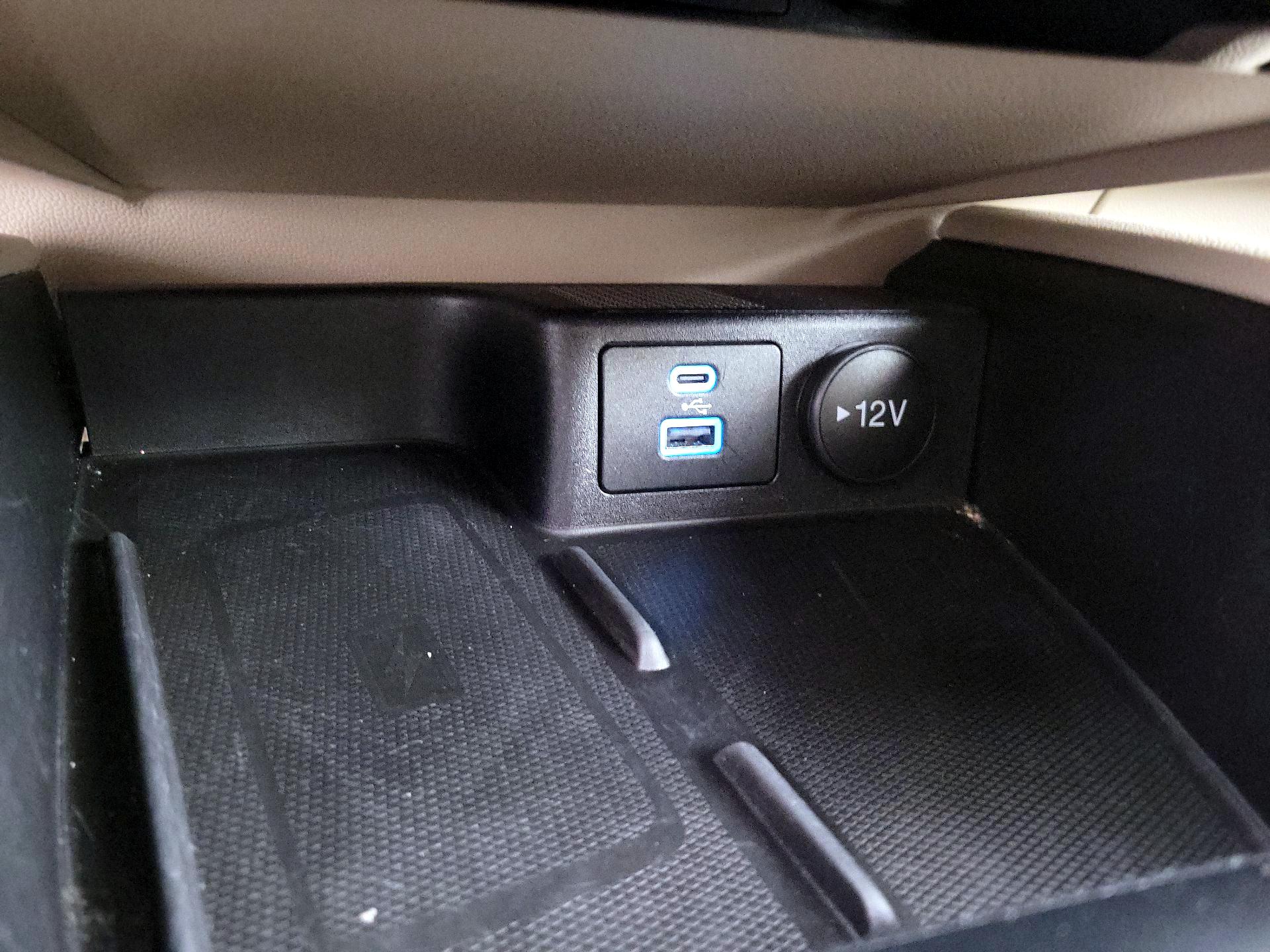 Thumbnail: 2022 Ford Escape - 19