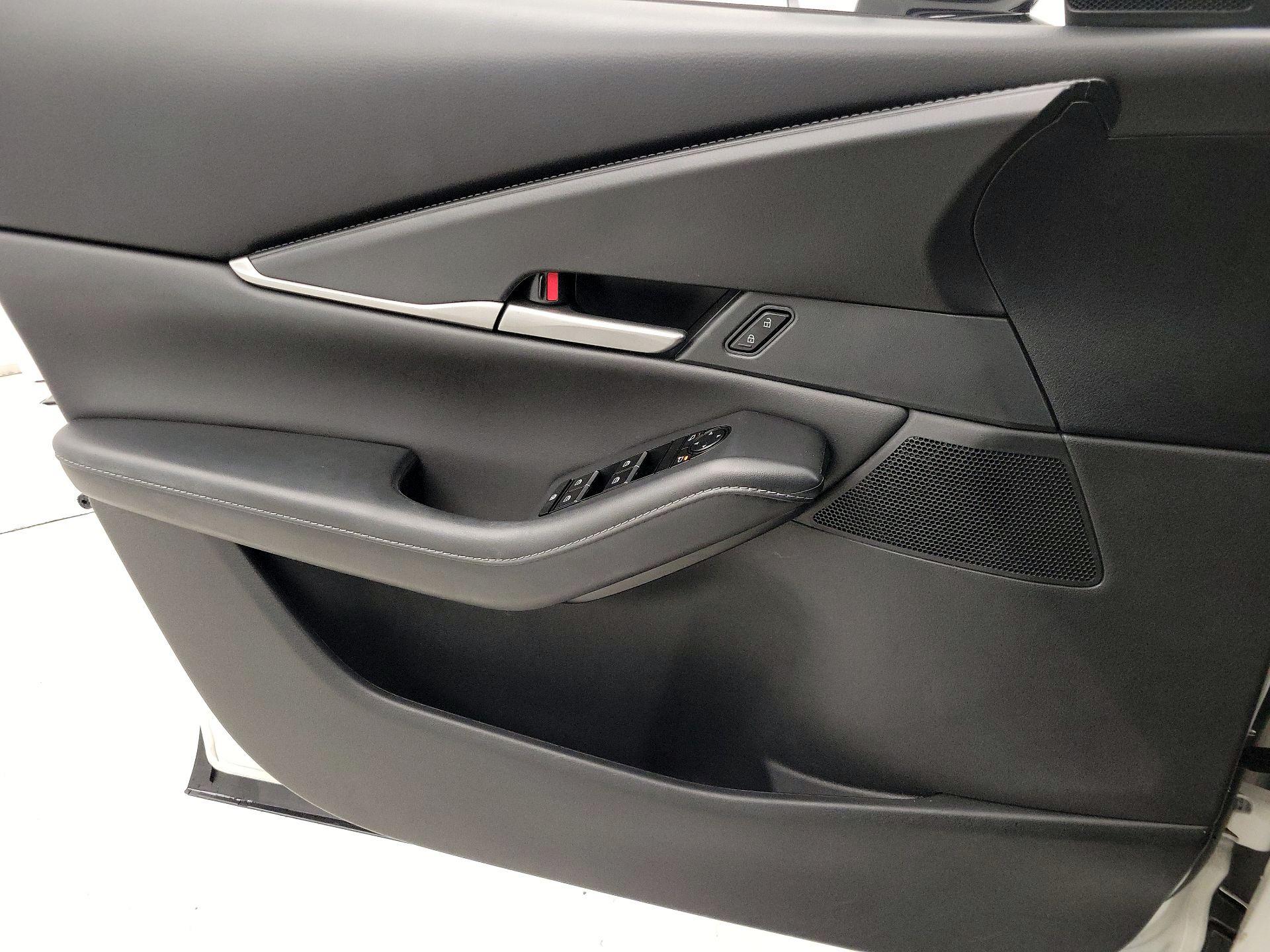 Thumbnail: 2023 Mazda CX-30 - 12