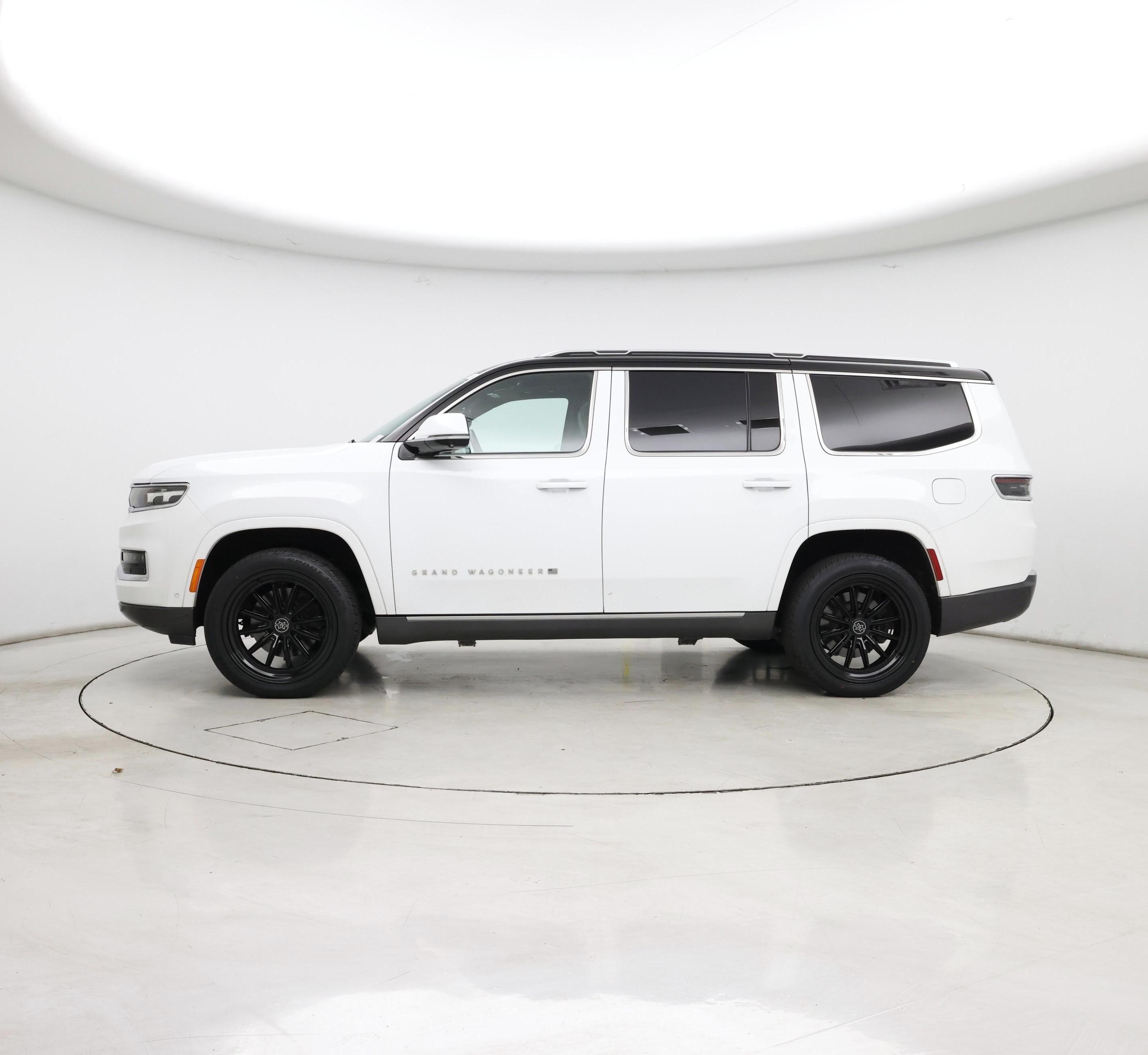 Thumbnail: 2022 Jeep Grand Wagoneer - 3