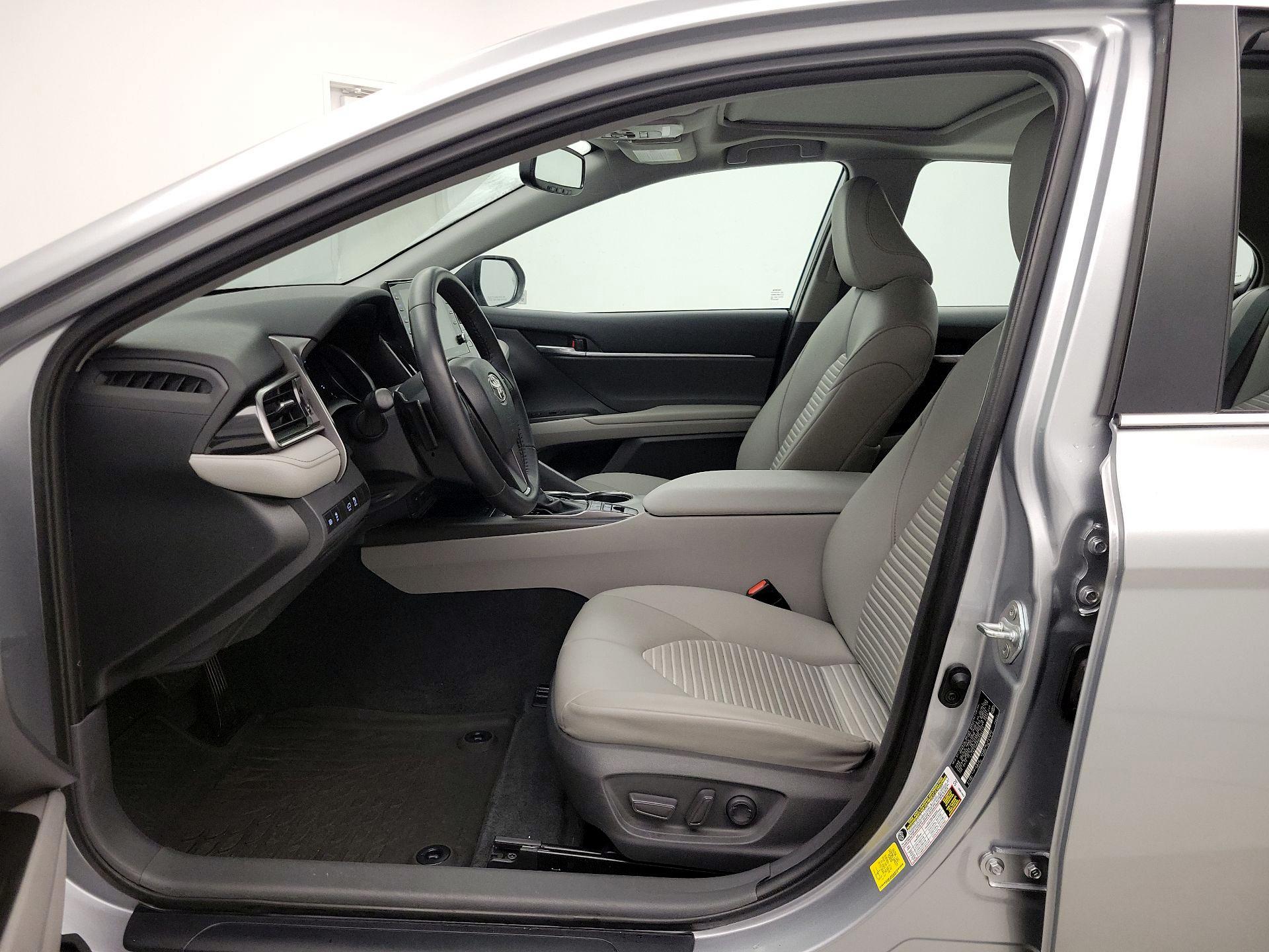 Thumbnail: 2021 Toyota Camry - 11