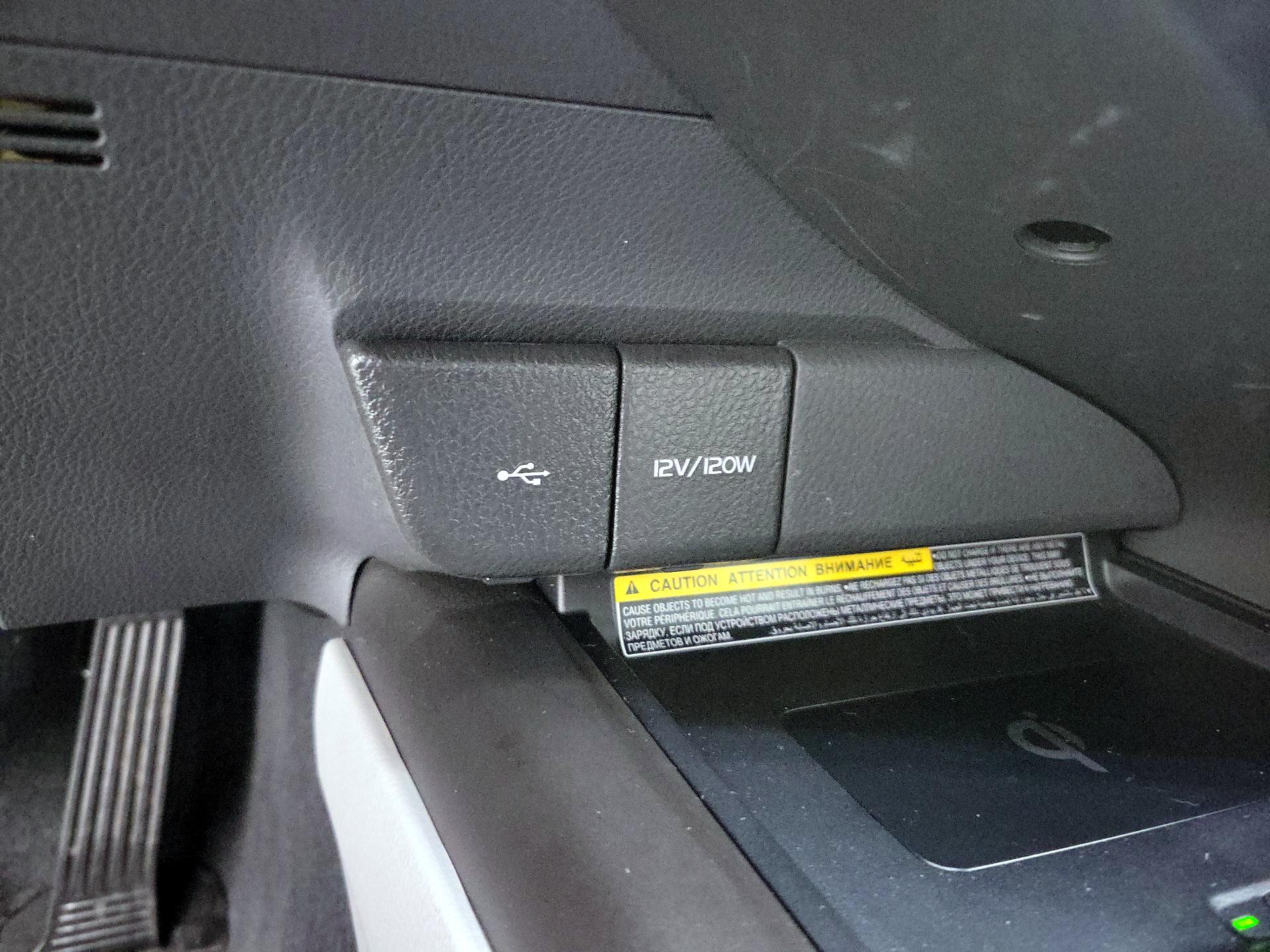 Thumbnail: 2021 Toyota Camry - 18