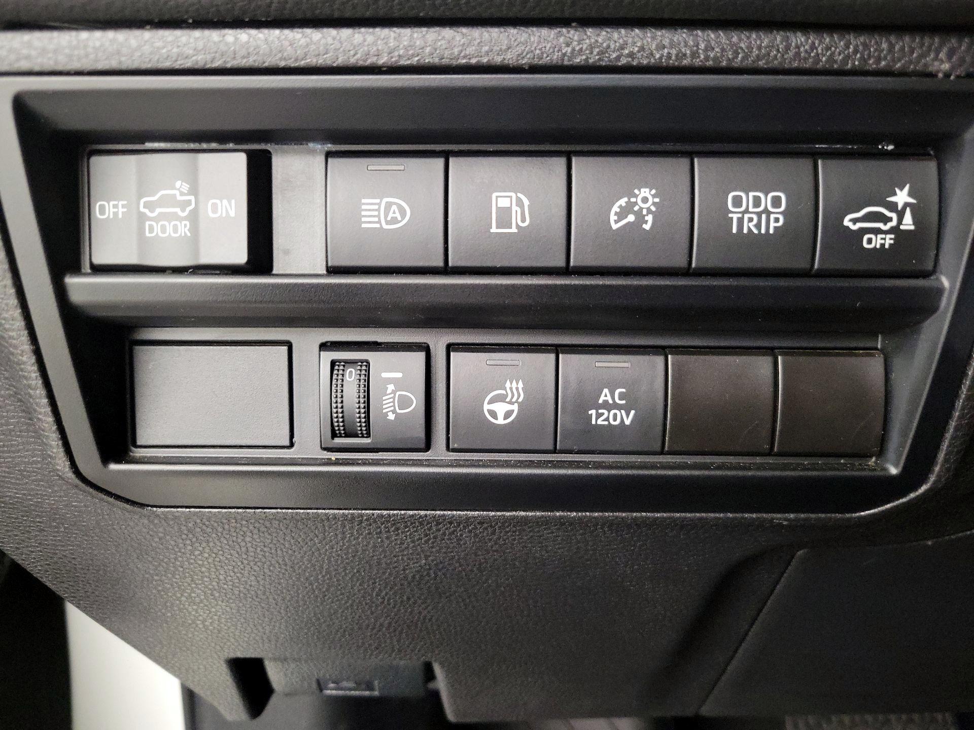 Thumbnail: 2024 Toyota Tundra - 13